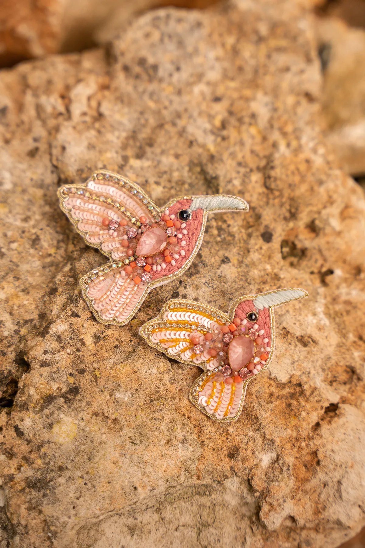 Broche Bird L - Crystal Pinklott-theme.productDescriptionPage.SEO.byTheBrand