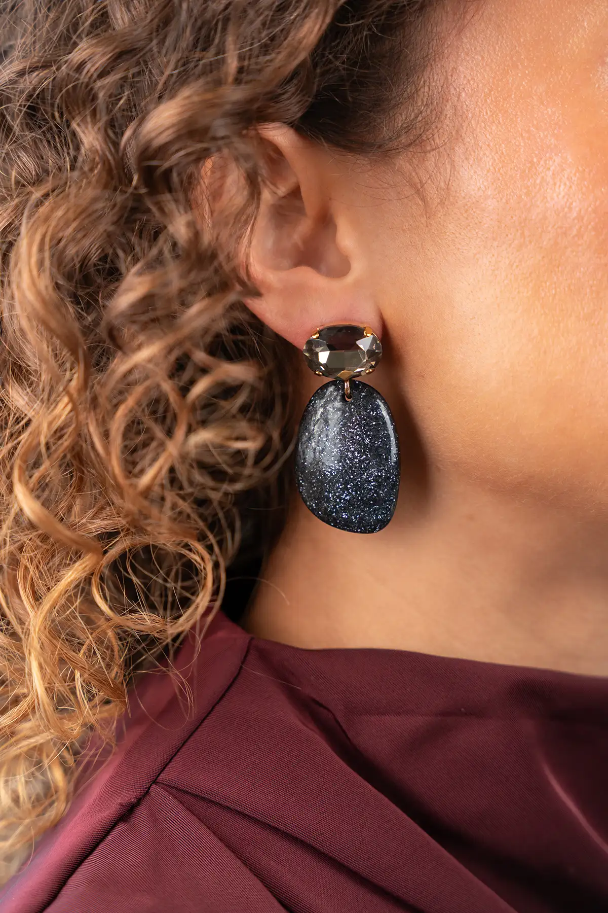 Zwarte Glitter Oorbellen Little Sara Asymetrisch Ovaal Slott-theme.productDescriptionPage.SEO.byTheBrand