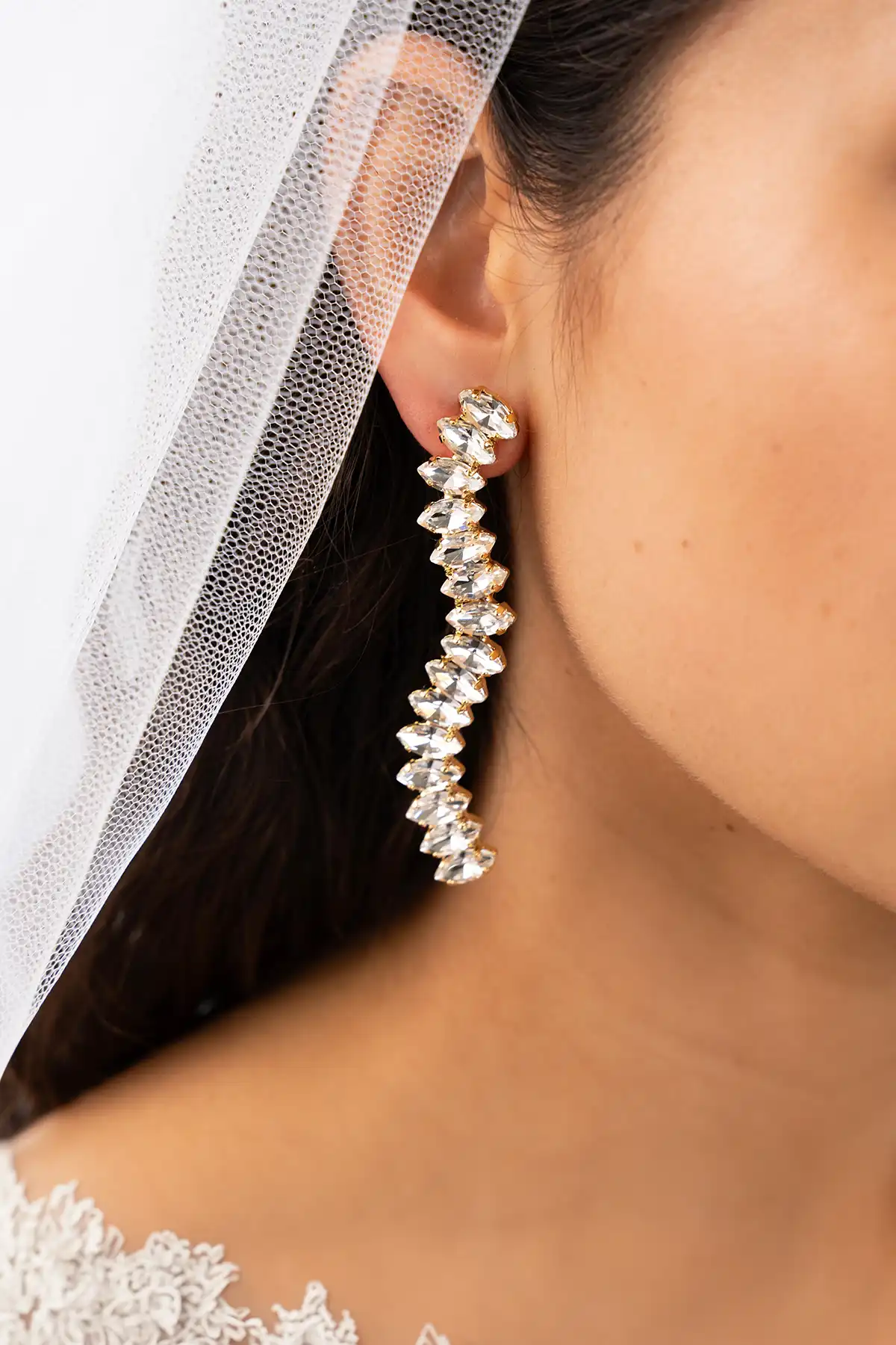 Crystal Strass Earrings Single Waterfall Saarlott-theme.productDescriptionPage.SEO.byTheBrand