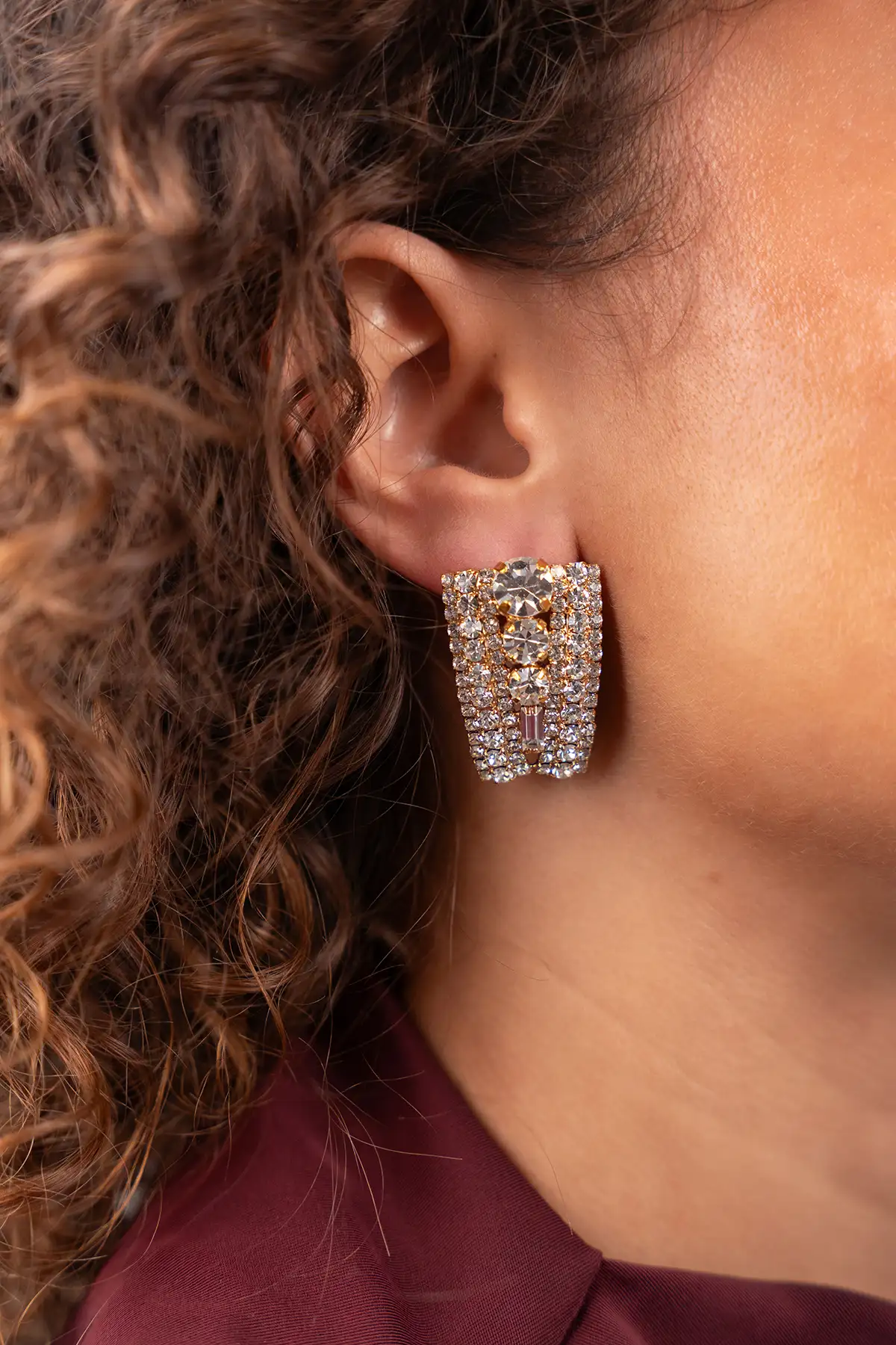 Gouden Oorbellen Shield Row Of Four Stones Hailey