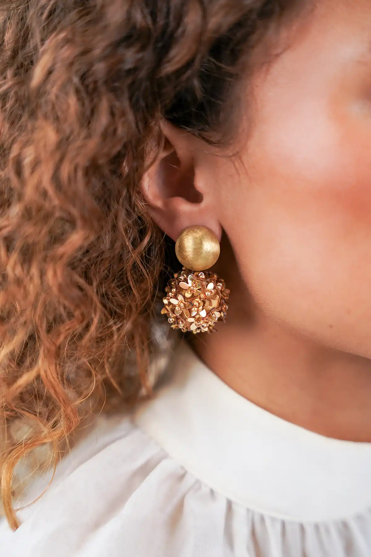 Gouden Sequin Oorbellen Daisy Flower Globe M
