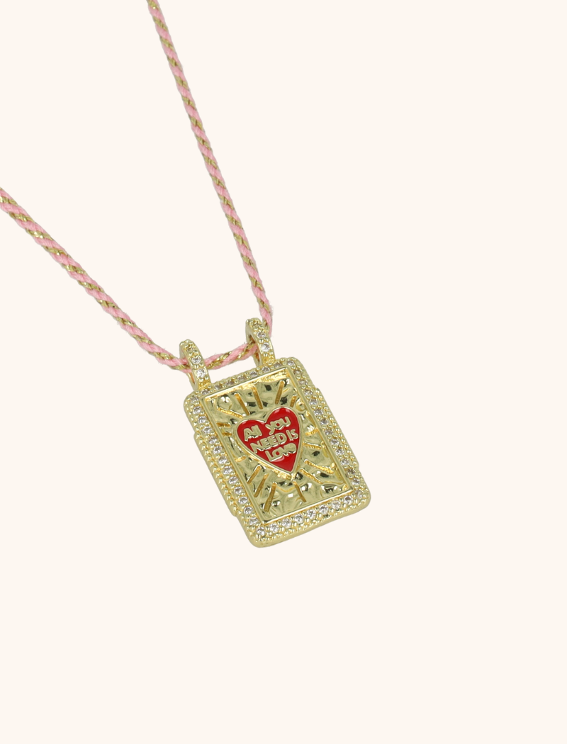 Ketting Rectangle Love Quote - Roze/Kristallott-theme.productDescriptionPage.SEO.byTheBrand Ketting Rectangle Love Quote - Roze/Kristallott-theme.productDescriptionPage.SEO.byTheBrand