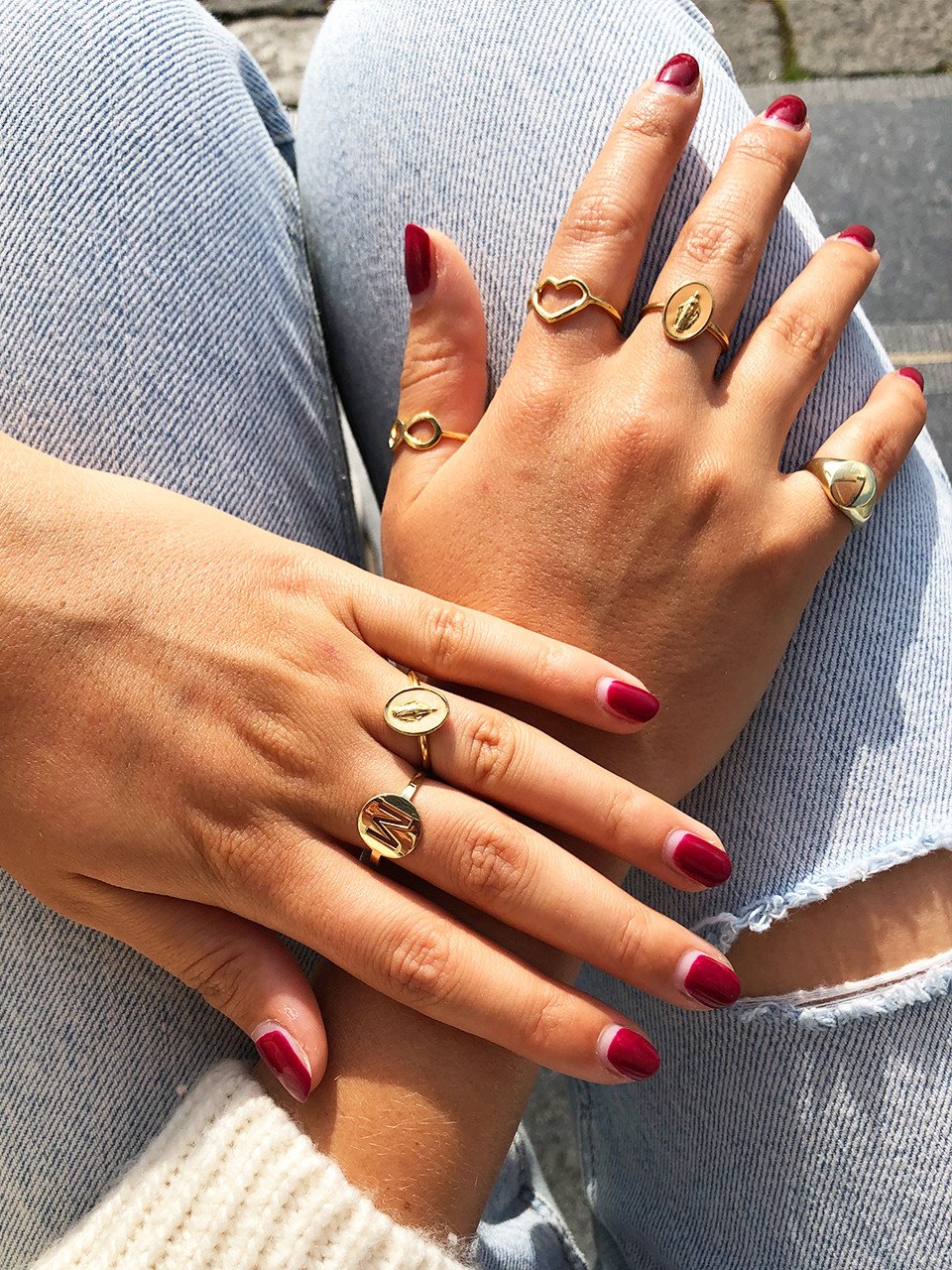 oval signet ring