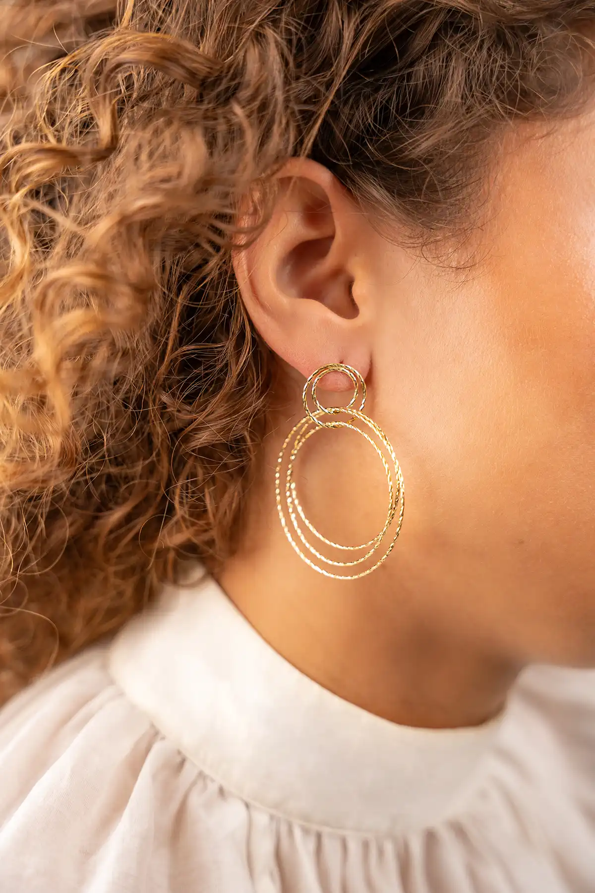 Classic earrings triple hoops glow Llott-theme.productDescriptionPage.SEO.byTheBrand