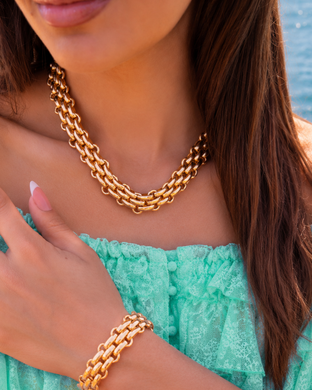 Vaela - CLA Necklace Multiple Rings M - Soft Gold