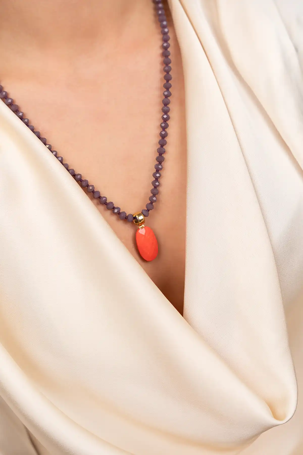 Paarse Ketting Jonne Glassbead With Stonelott-theme.productDescriptionPage.SEO.byTheBrand