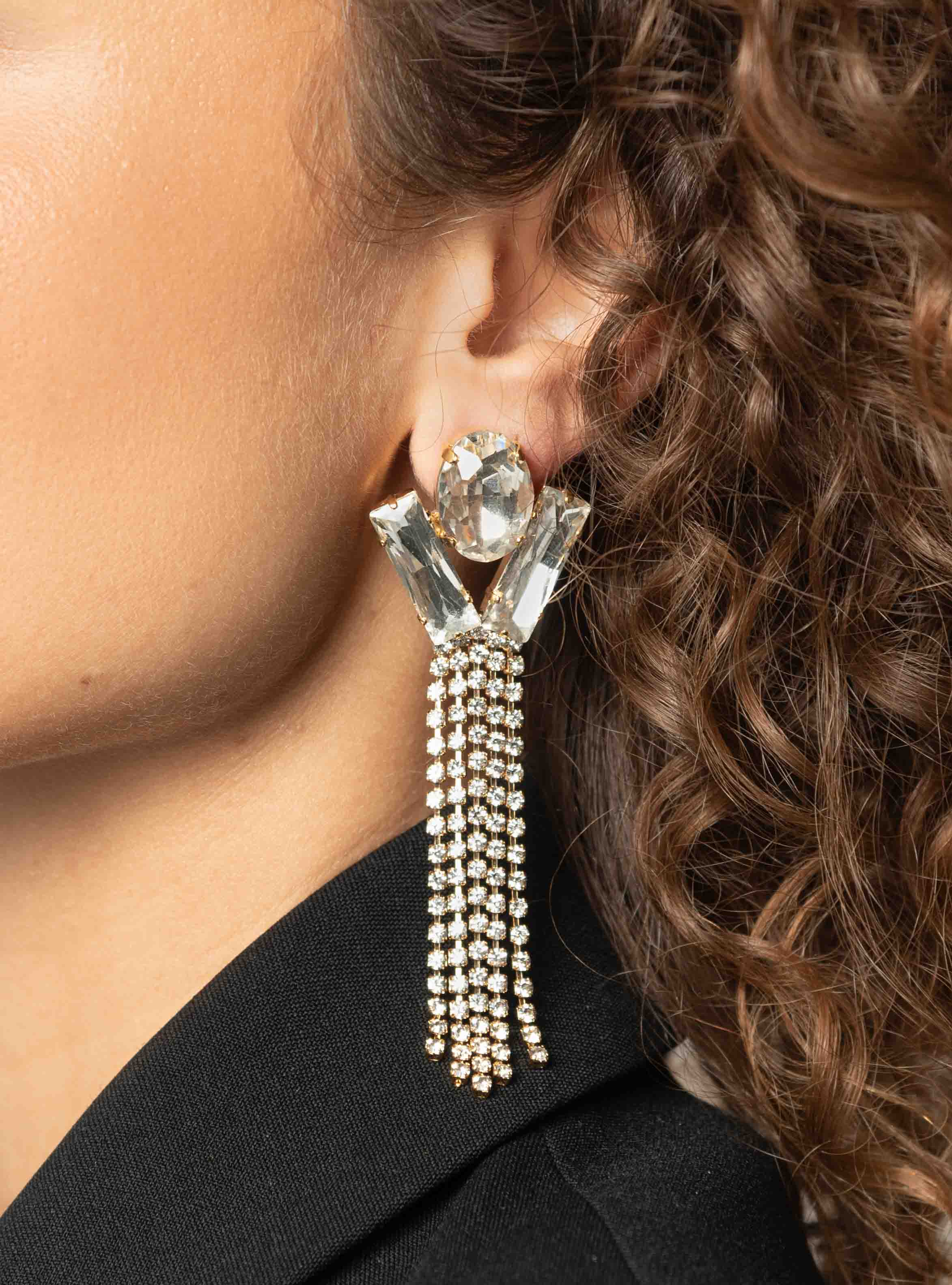 Maudi Earrings Oval Waterfall Crystallott-theme.productDescriptionPage.SEO.byTheBrand