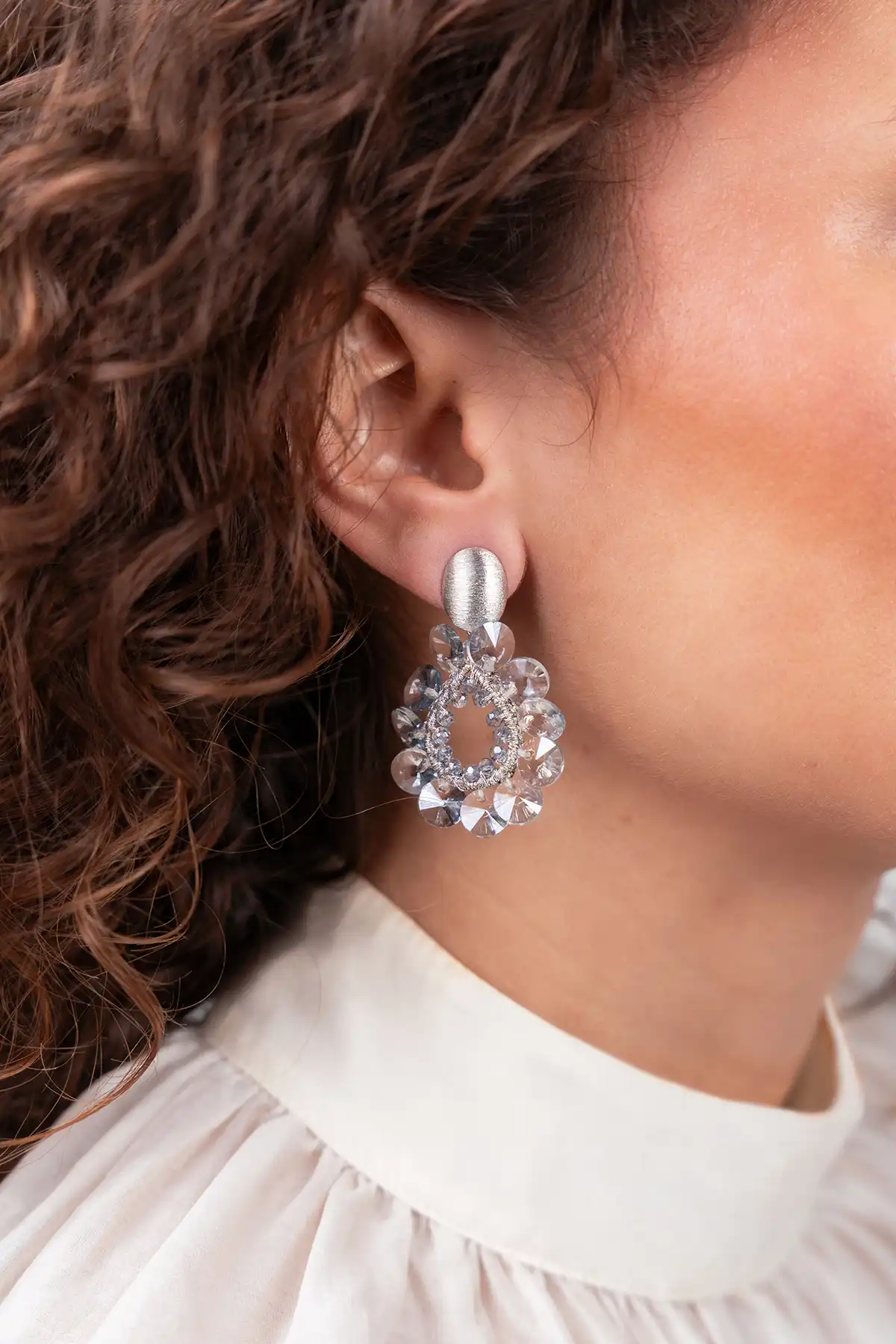 Blauwe Oorbellen Susan Flower Drop