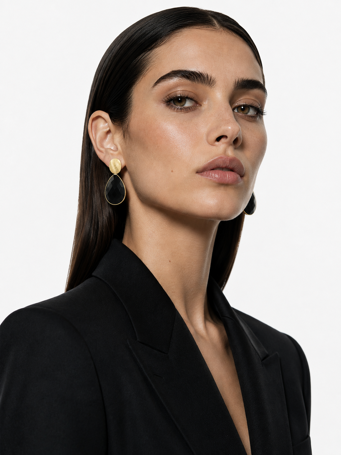 Brass - Gold Framed Drop L - Black