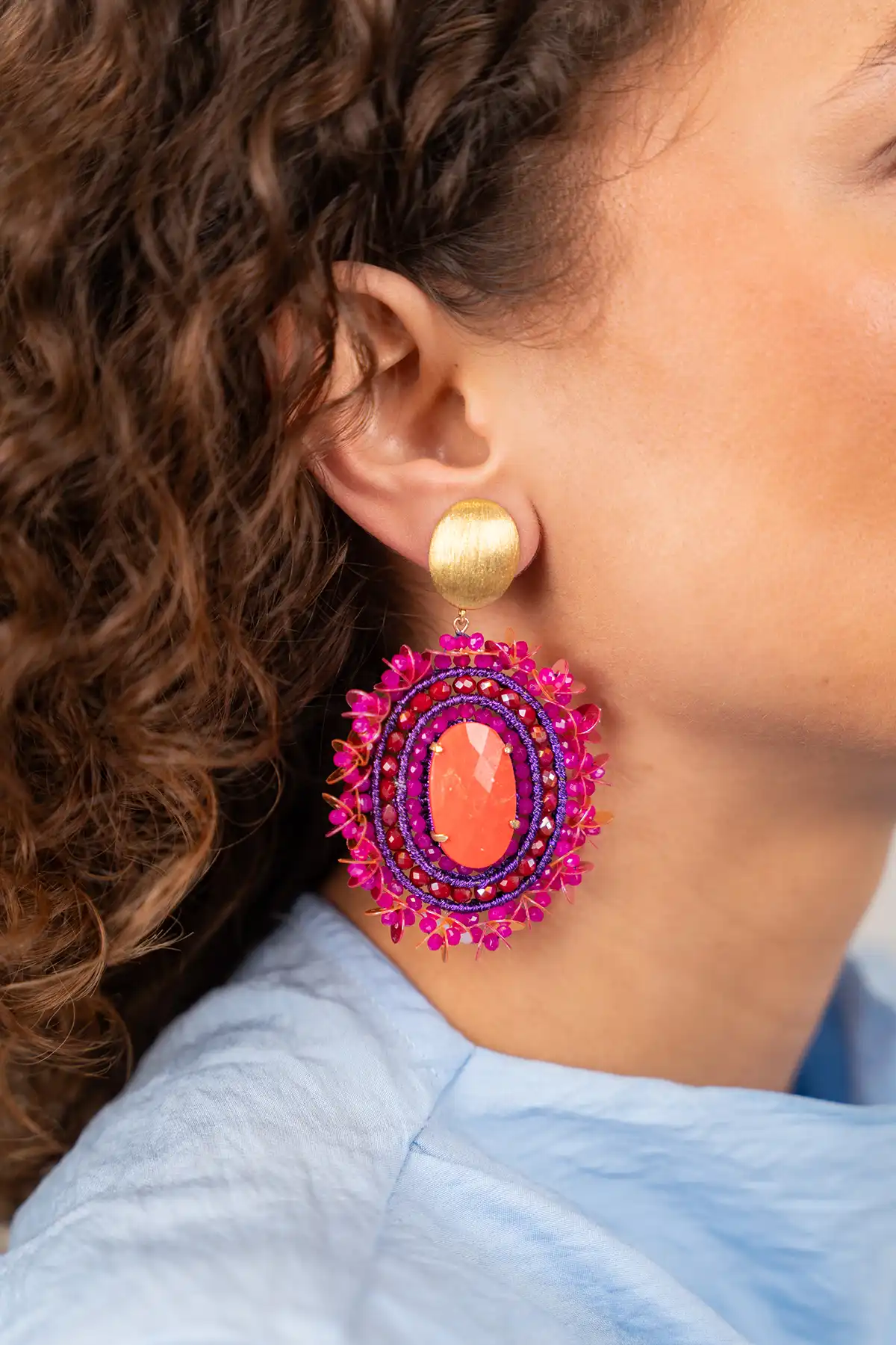 Fuchsia Oorbellen Venna Filled Oval with Sequins L Clip