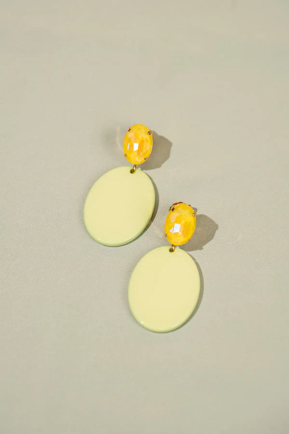 Pastel Green Earrings Isabella Oval S  