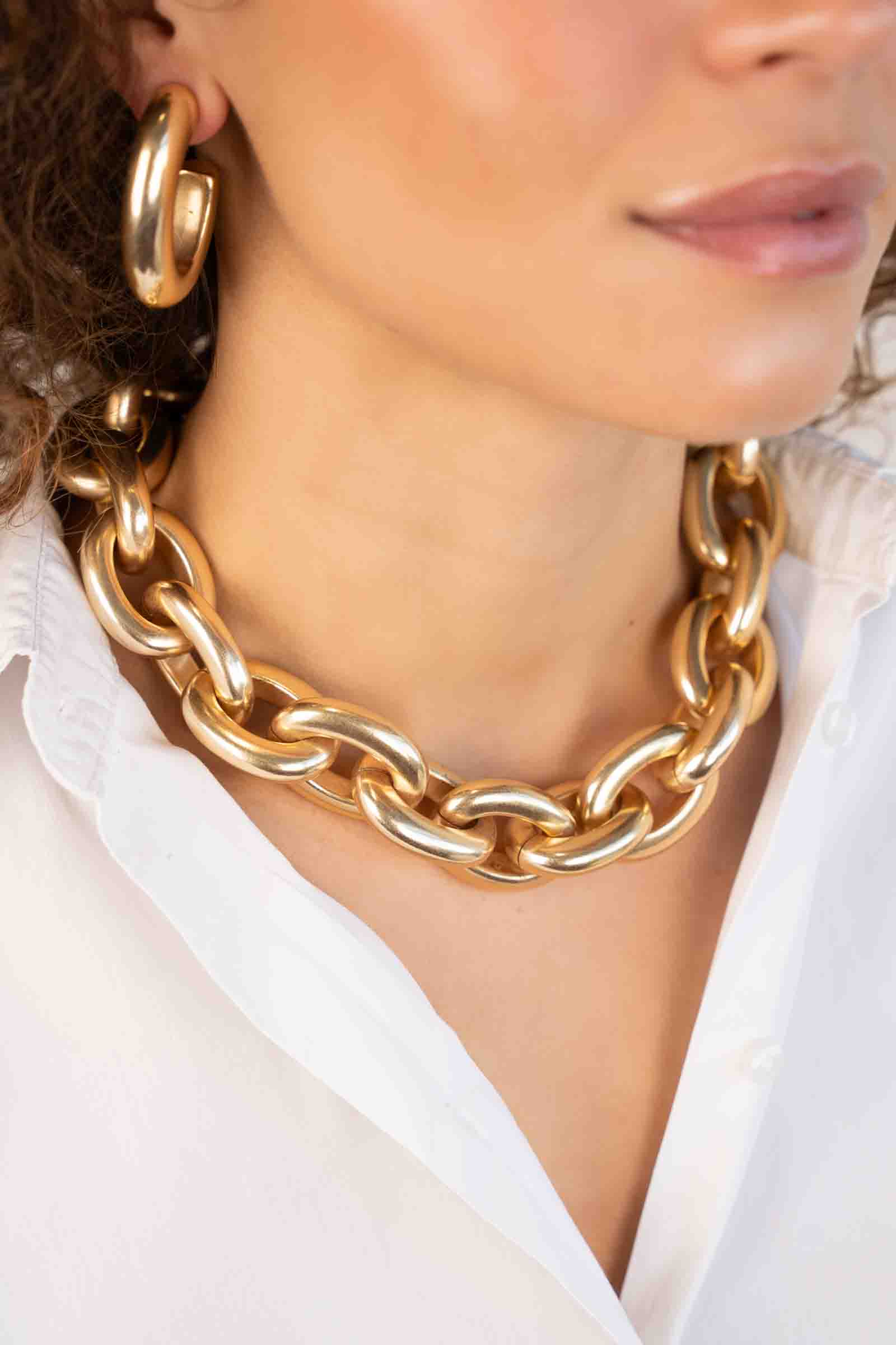 Mattgoldfarbene Halskette mit ovaler Gliederkette Mlott-theme.productDescriptionPage.SEO.byTheBrand