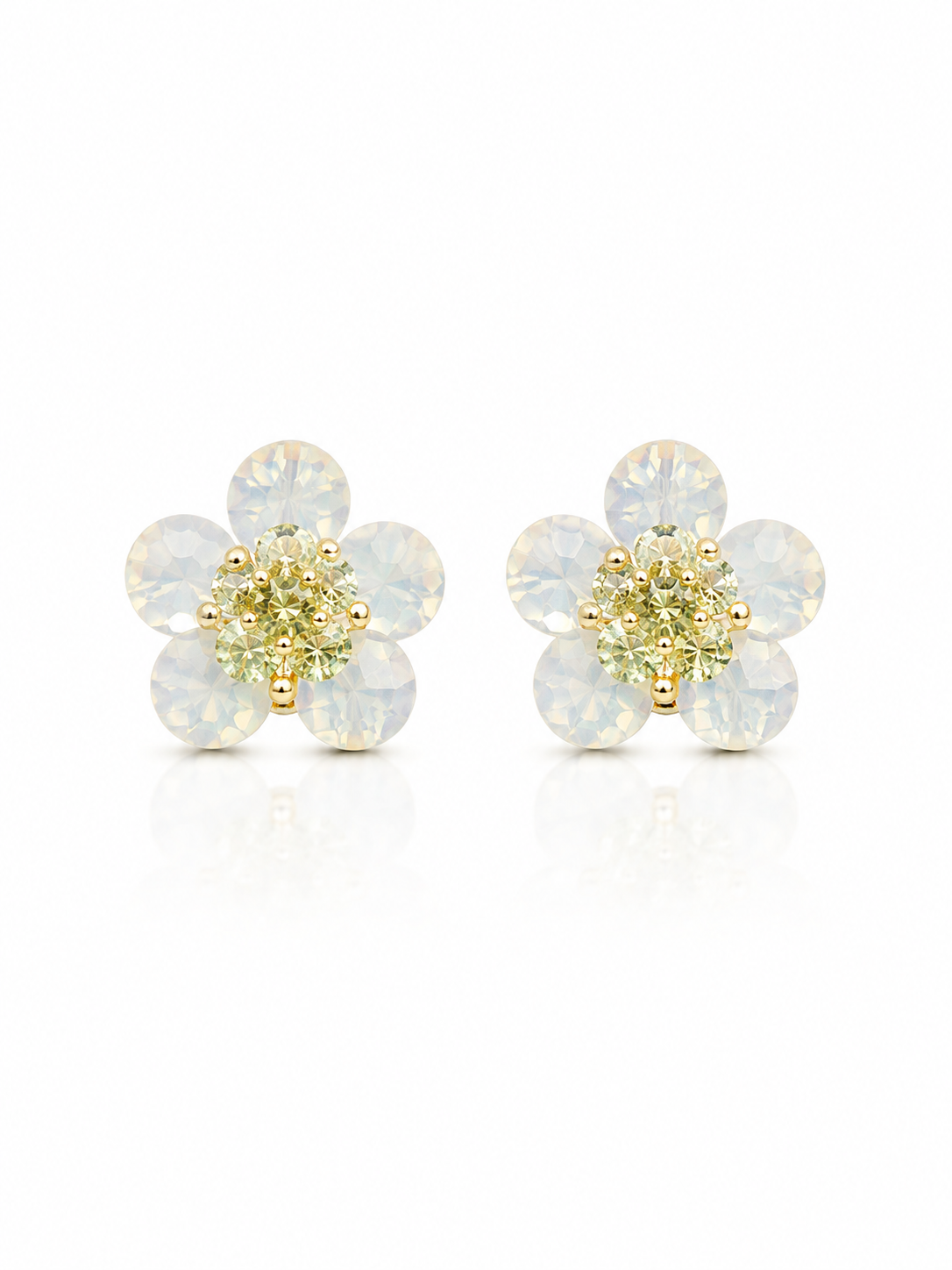 Teuntje – Earrings Flower Stud – Pistache Mint