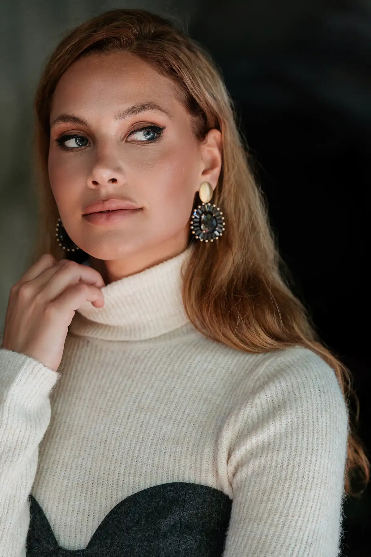 Transparent Black Earrings Esmee Oval S