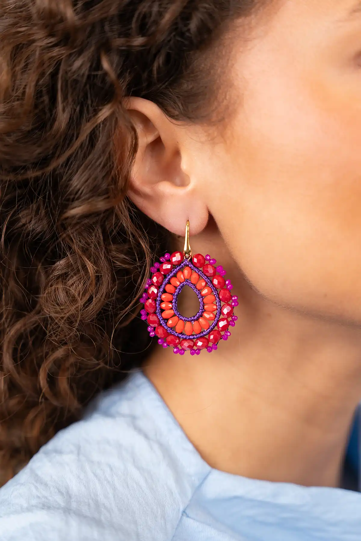 Fuchsia Oorbellen Vos Open Drop L Irr. Stoneslott-theme.productDescriptionPage.SEO.byTheBrand