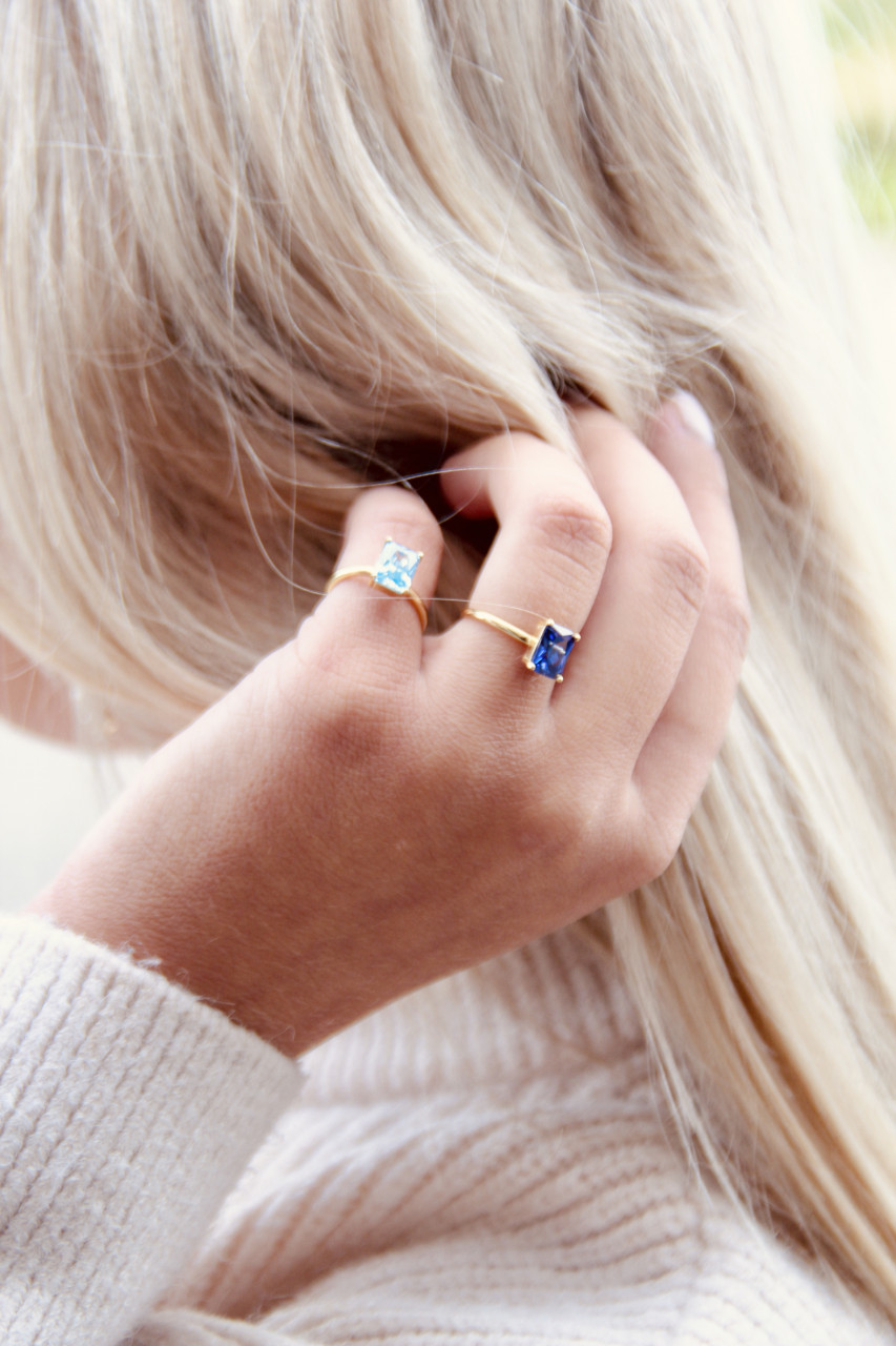 Esmeralda Purple Ring
