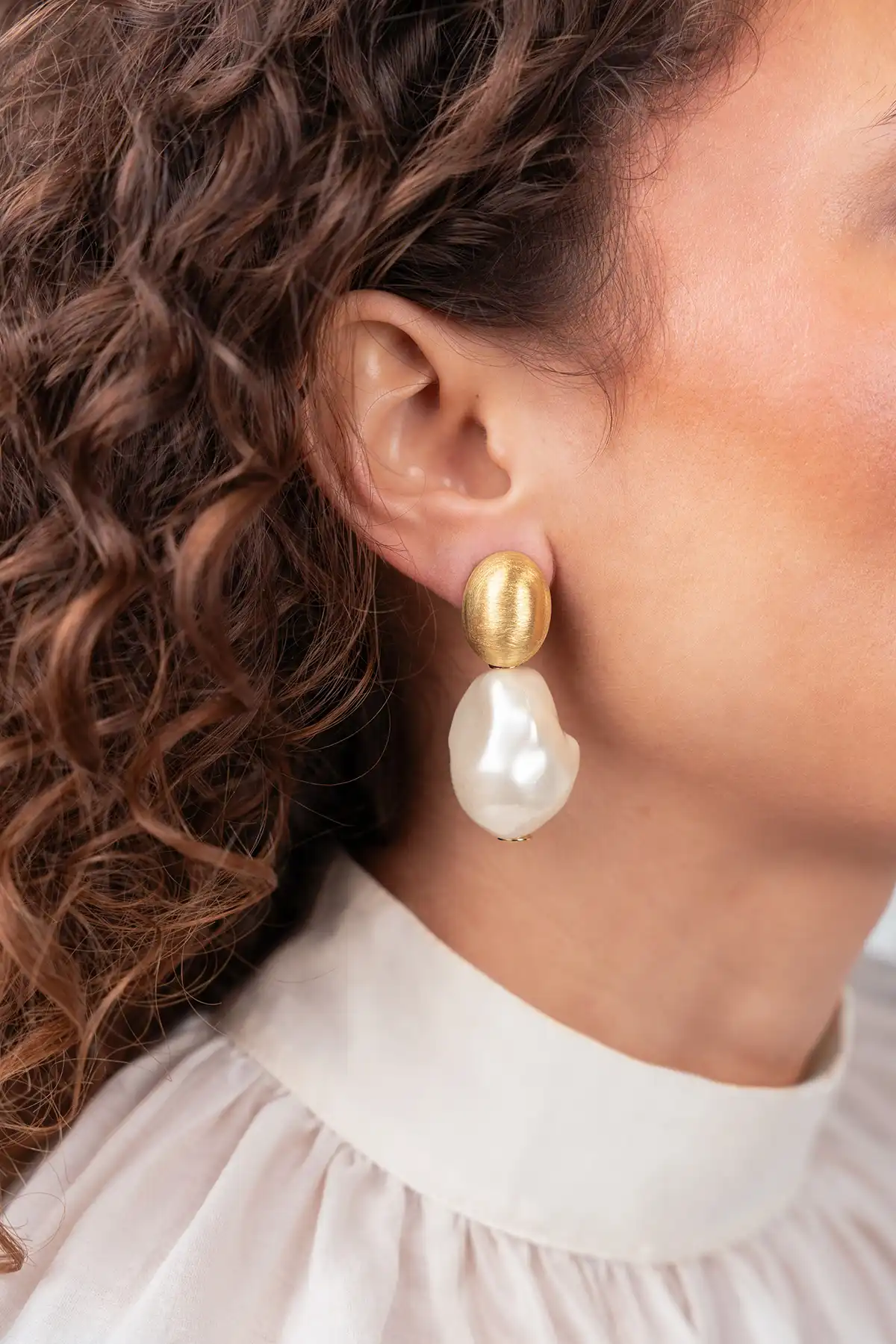 Pearl Earrings Irregular Stone L Bailey