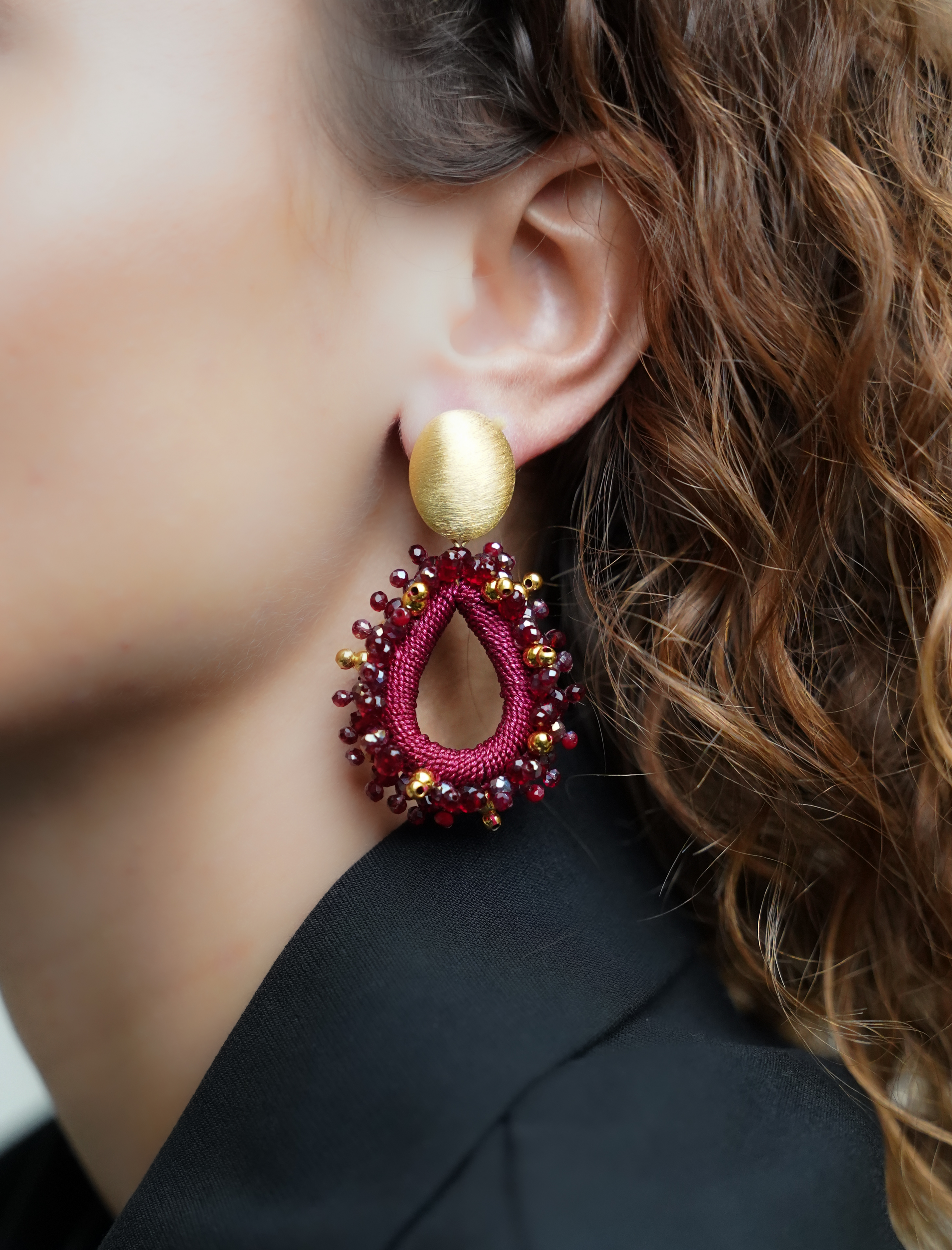 Bordeaux Oorbellen Carina Urchin Drop Mlott-theme.productDescriptionPage.SEO.byTheBrand