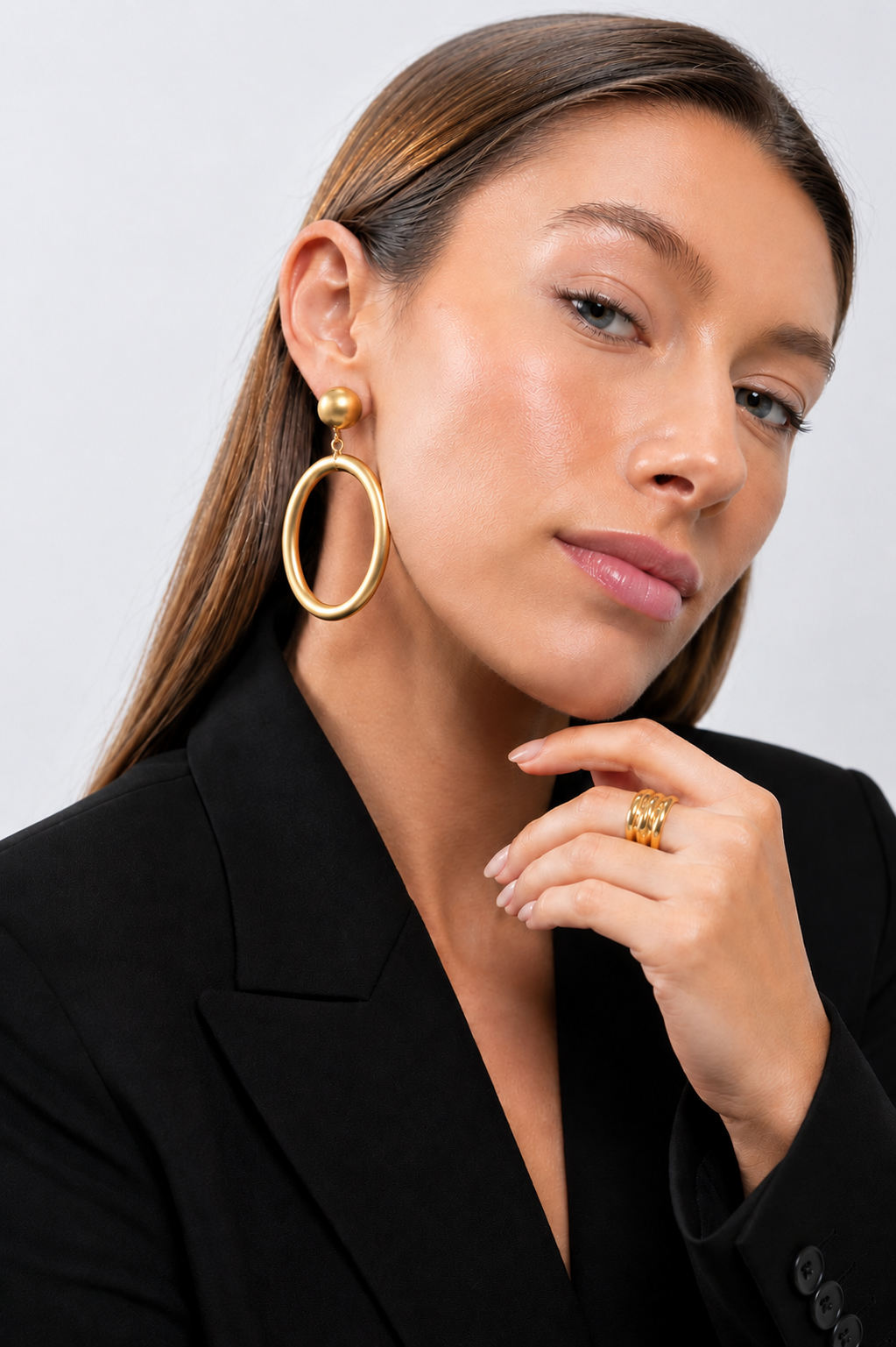 BRASS- Gold Hoop Oval Medium Brushed