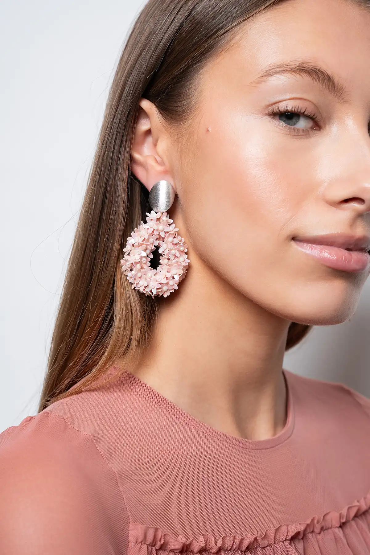 Soft Pink Oorbellen Ivy Flower Drop Llott-theme.productDescriptionPage.SEO.byTheBrand