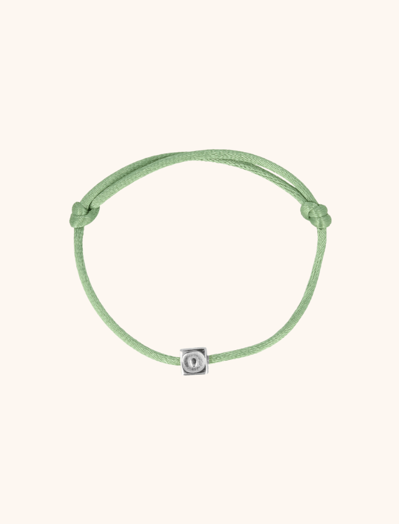 Zilveren initial cube armbandlott-theme.productDescriptionPage.SEO.byTheBrand Zilveren initial cube armbandlott-theme.productDescriptionPage.SEO.byTheBrand