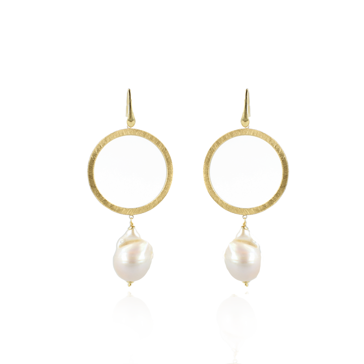 Classic earrings open cirkel wild pearl satin 