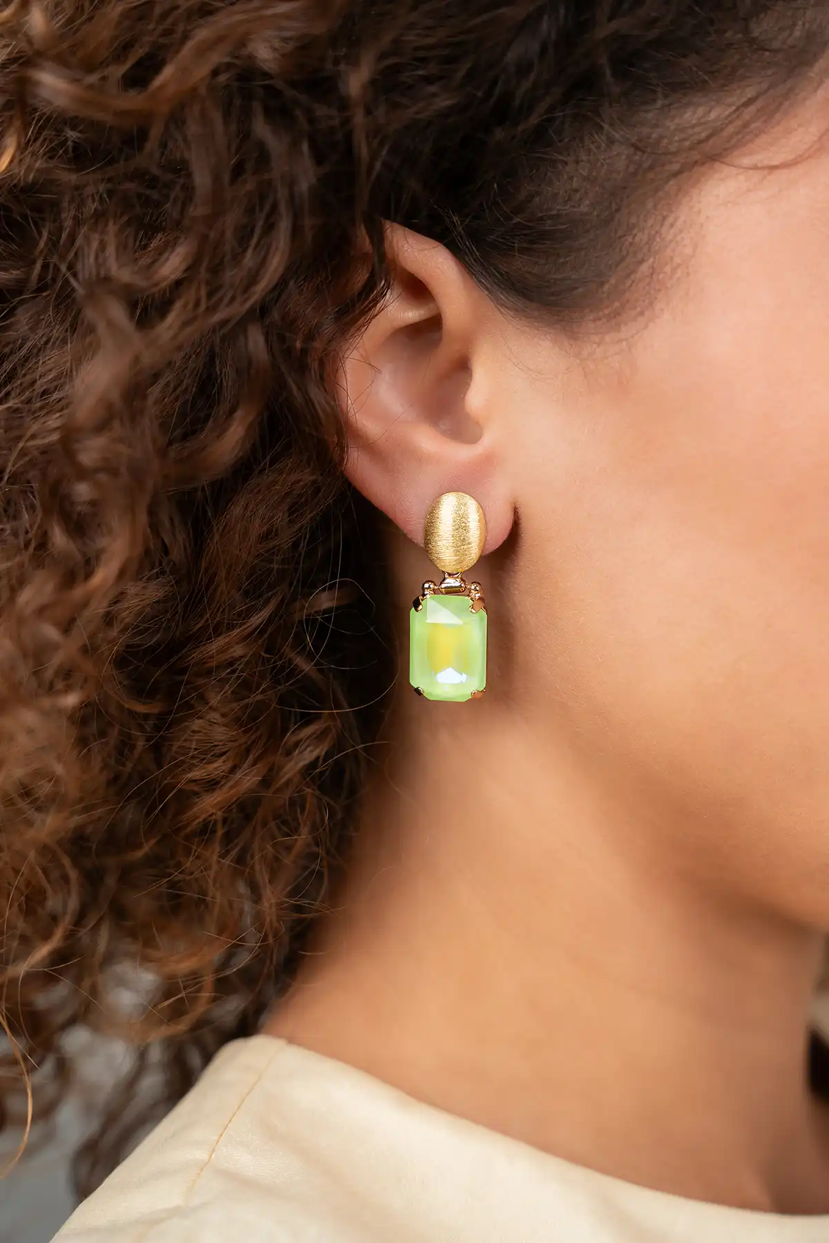 Light Peridot Oorbellen Daan Oval Pendant M