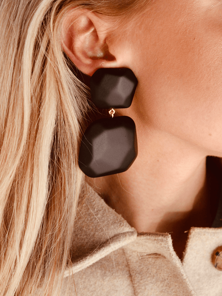 Zwart Opaal Lyra Oorbellen Dubbel Statementlott-theme.productDescriptionPage.SEO.byTheBrand