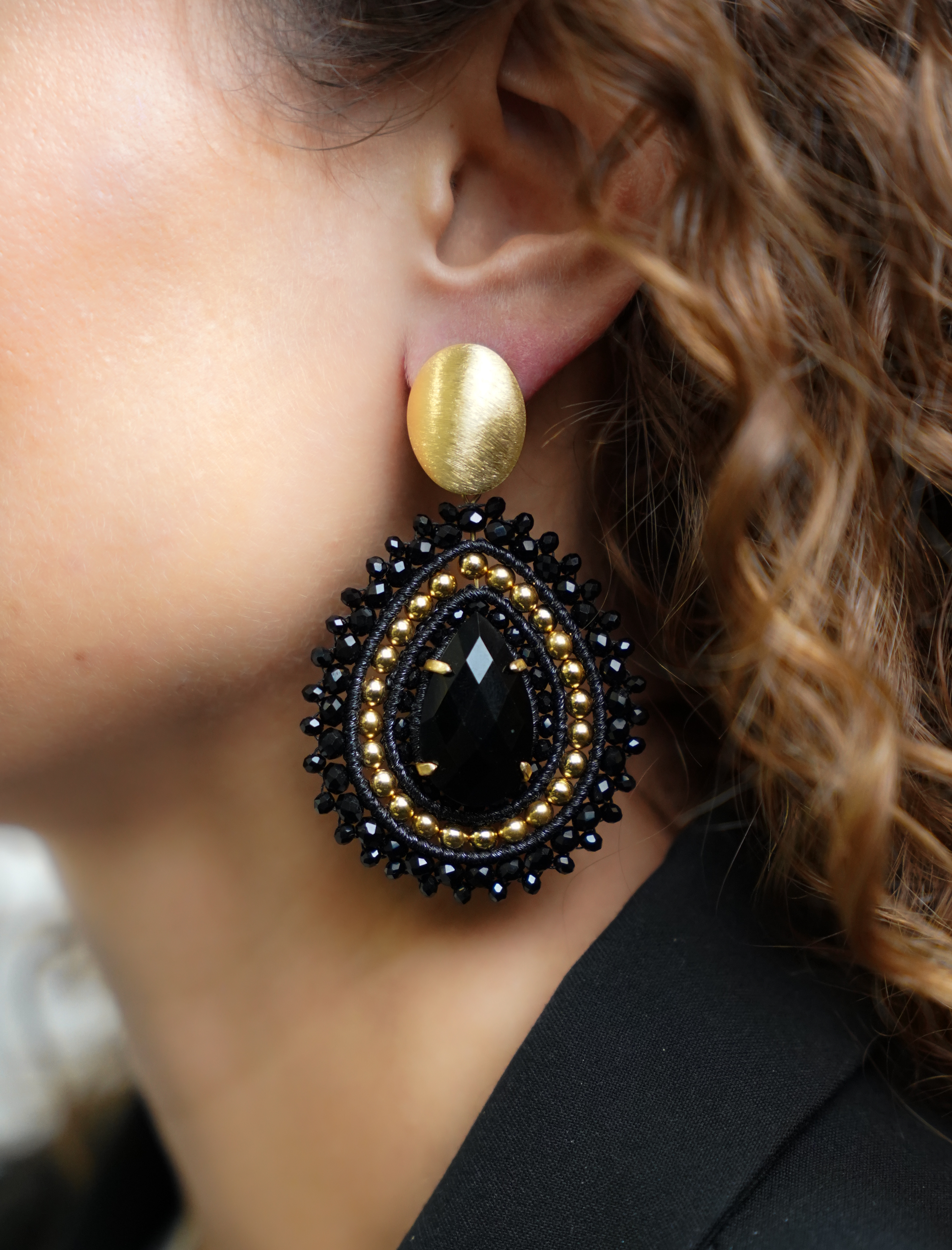 CE SI Filled Drop 3 rings with Stone L -Black Gold Beads/Bla