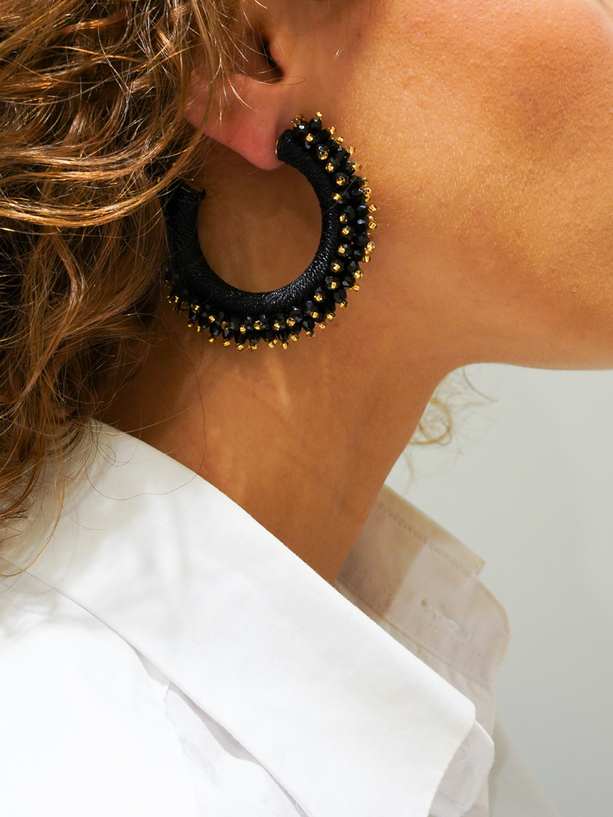 Black Earrings Creole Urchin Round L
