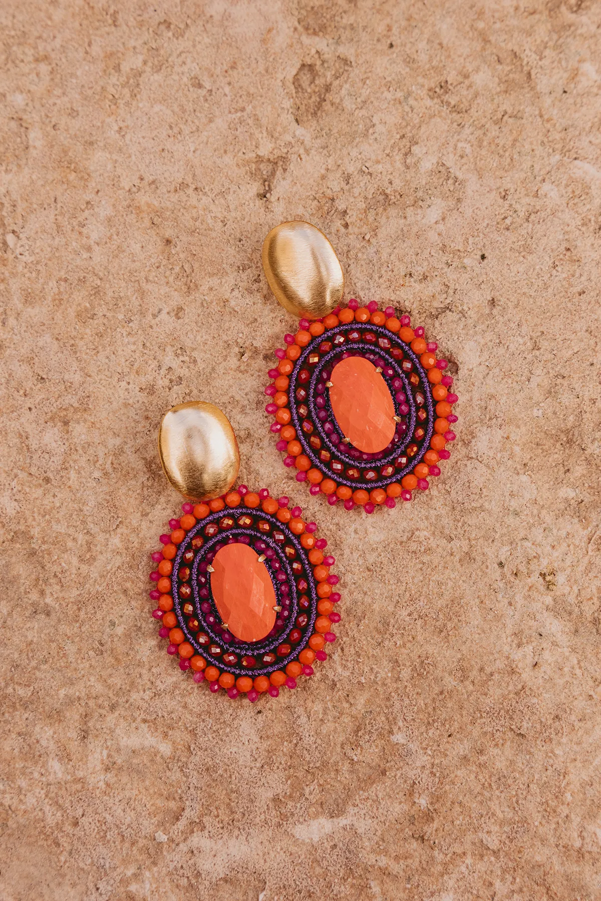 Rode Oorbellen Jamie Filled Oval 3 Rings w/ Stone Llott-theme.productDescriptionPage.SEO.byTheBrand