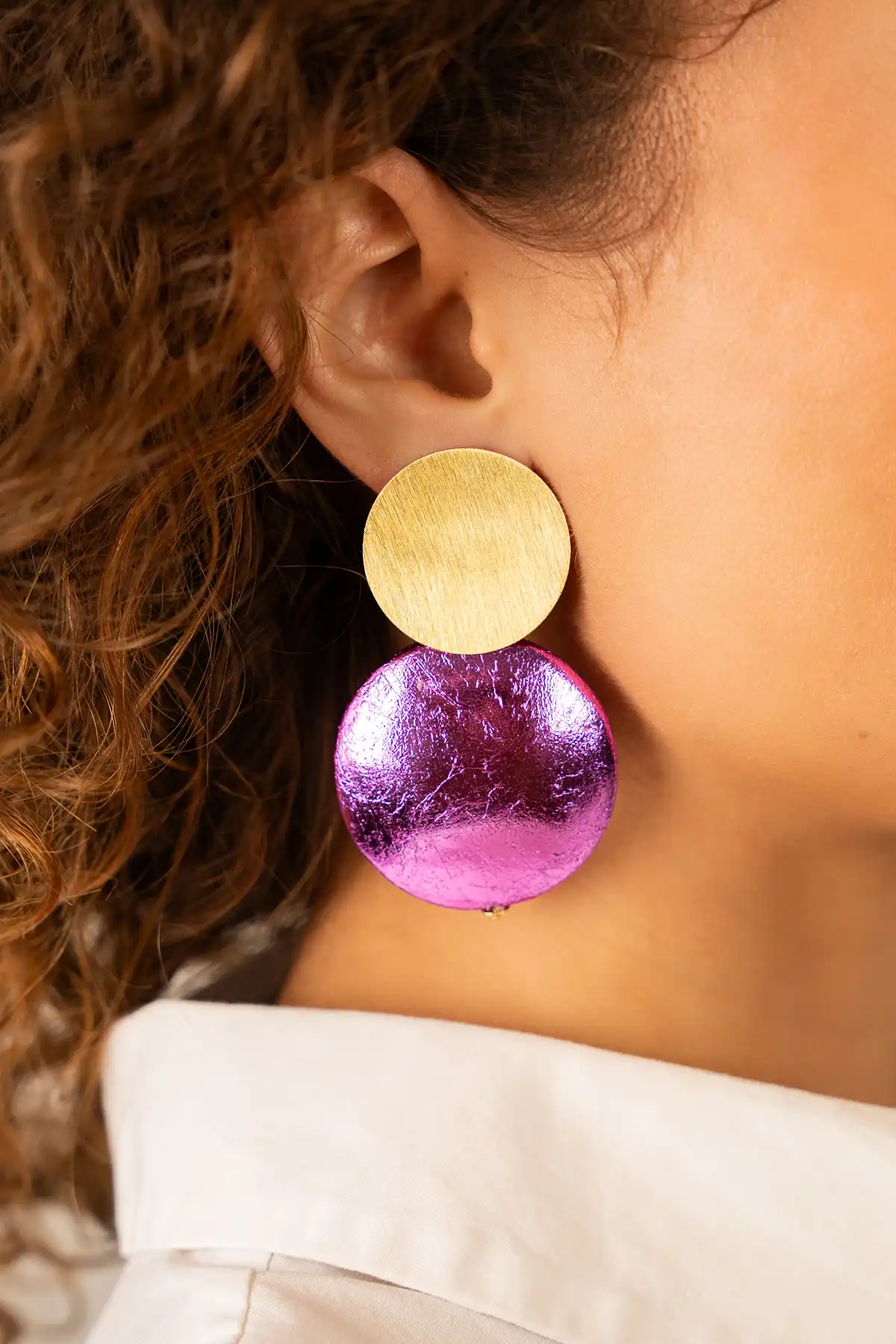 Wooden Earrings Round XL Metallic Pink