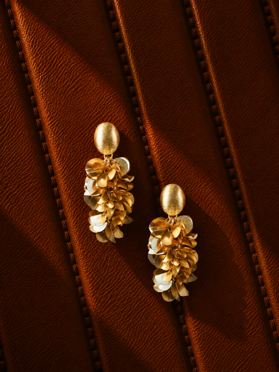 Goudkleurige Sequin Oorbellen Snake M