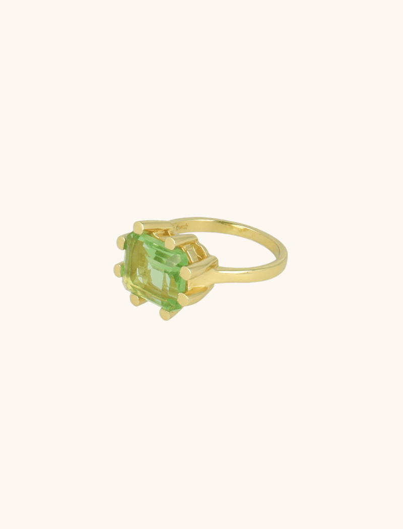 Classic Ring green Peridot