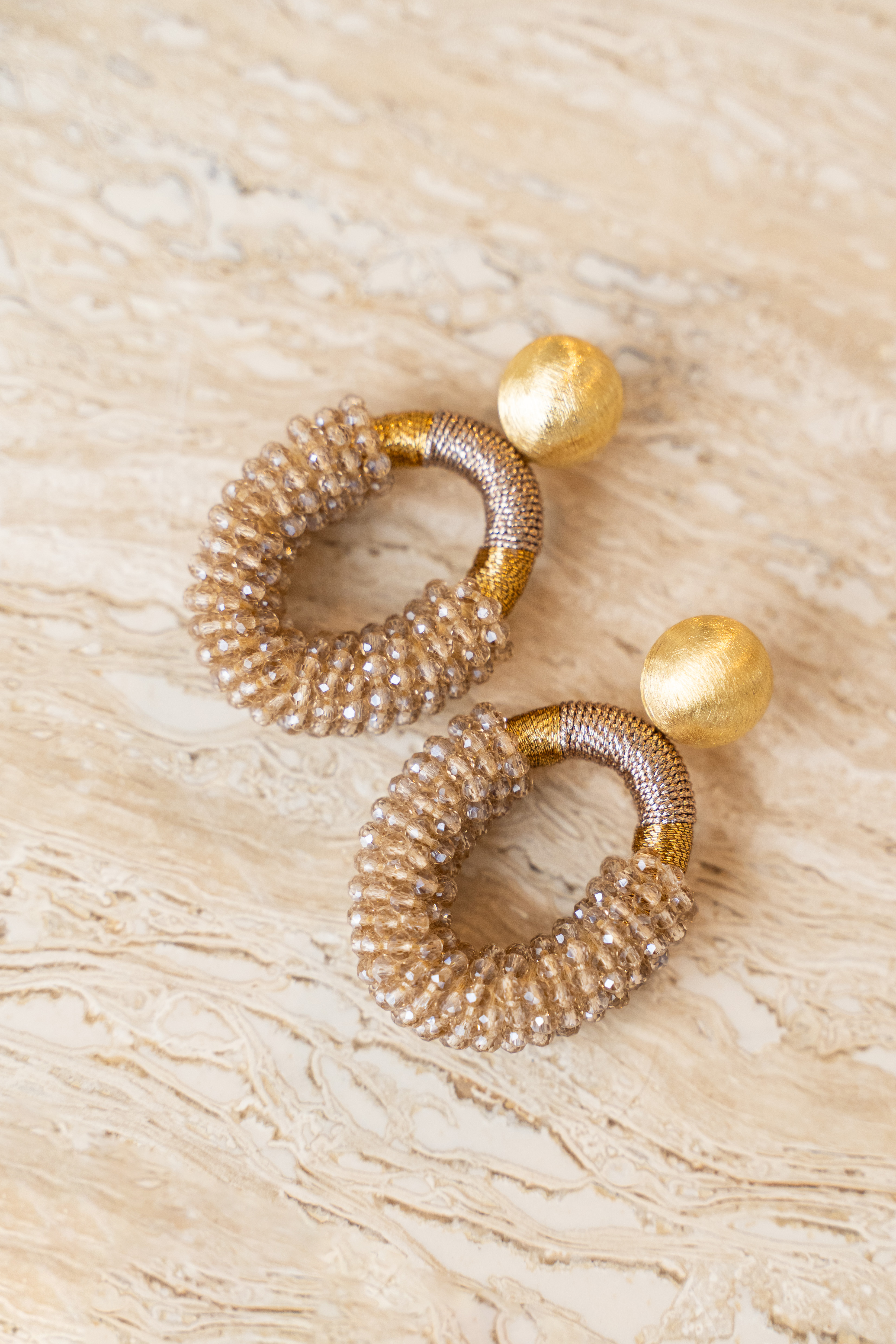 Champagne Oorbellen Yara Ovaal Mlott-theme.productDescriptionPage.SEO.byTheBrand