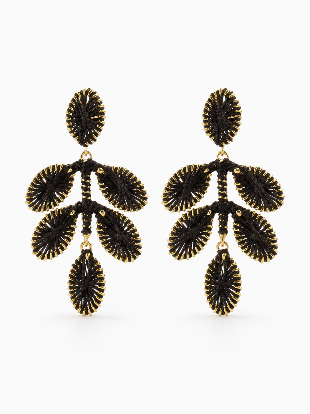 Beatrice – Flower Leaf Oorbellen M – Bruin