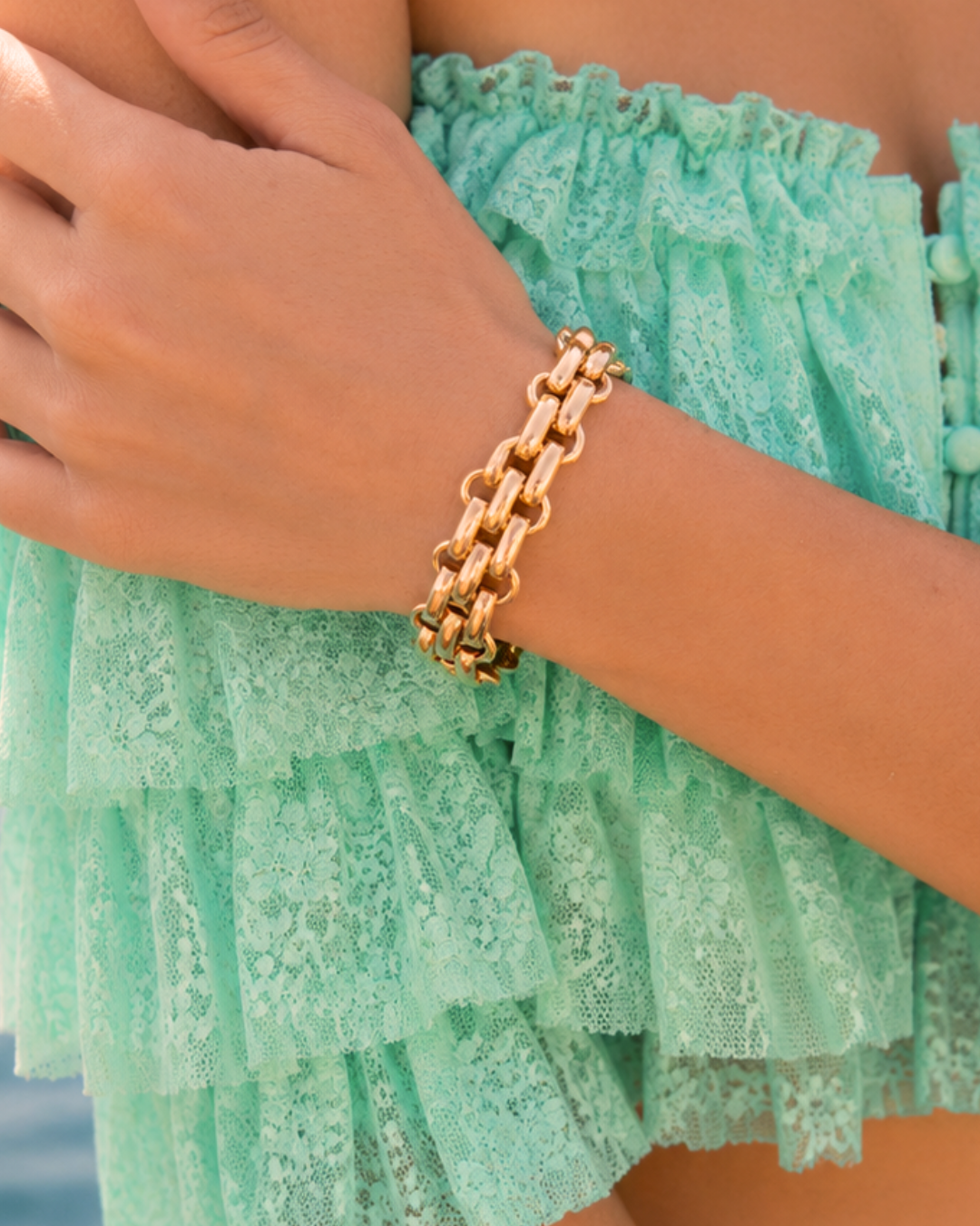 Vaela - CLA Bracelet Multiple Rings M - Soft Gold