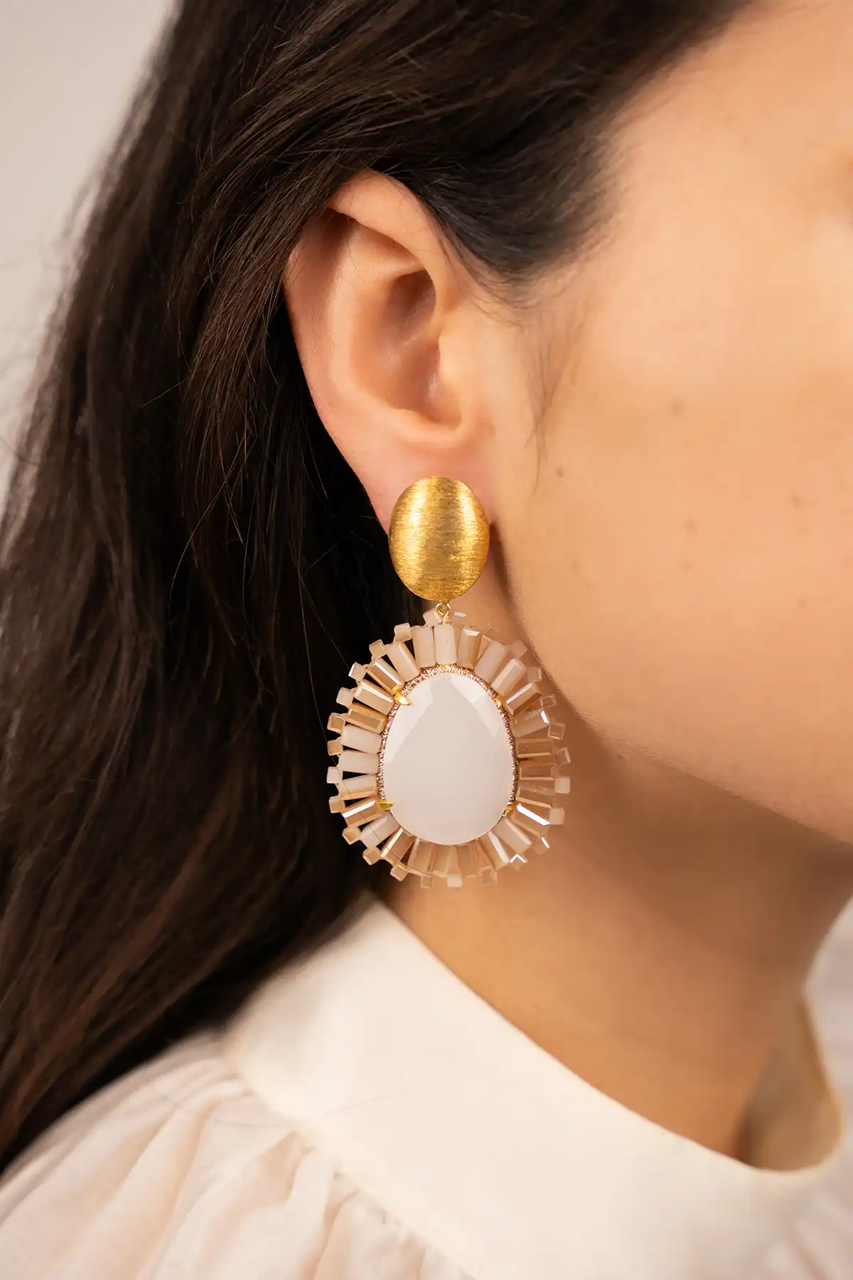 Mixed beige earrings Esmee drop M stonelott-theme.productDescriptionPage.SEO.byTheBrand