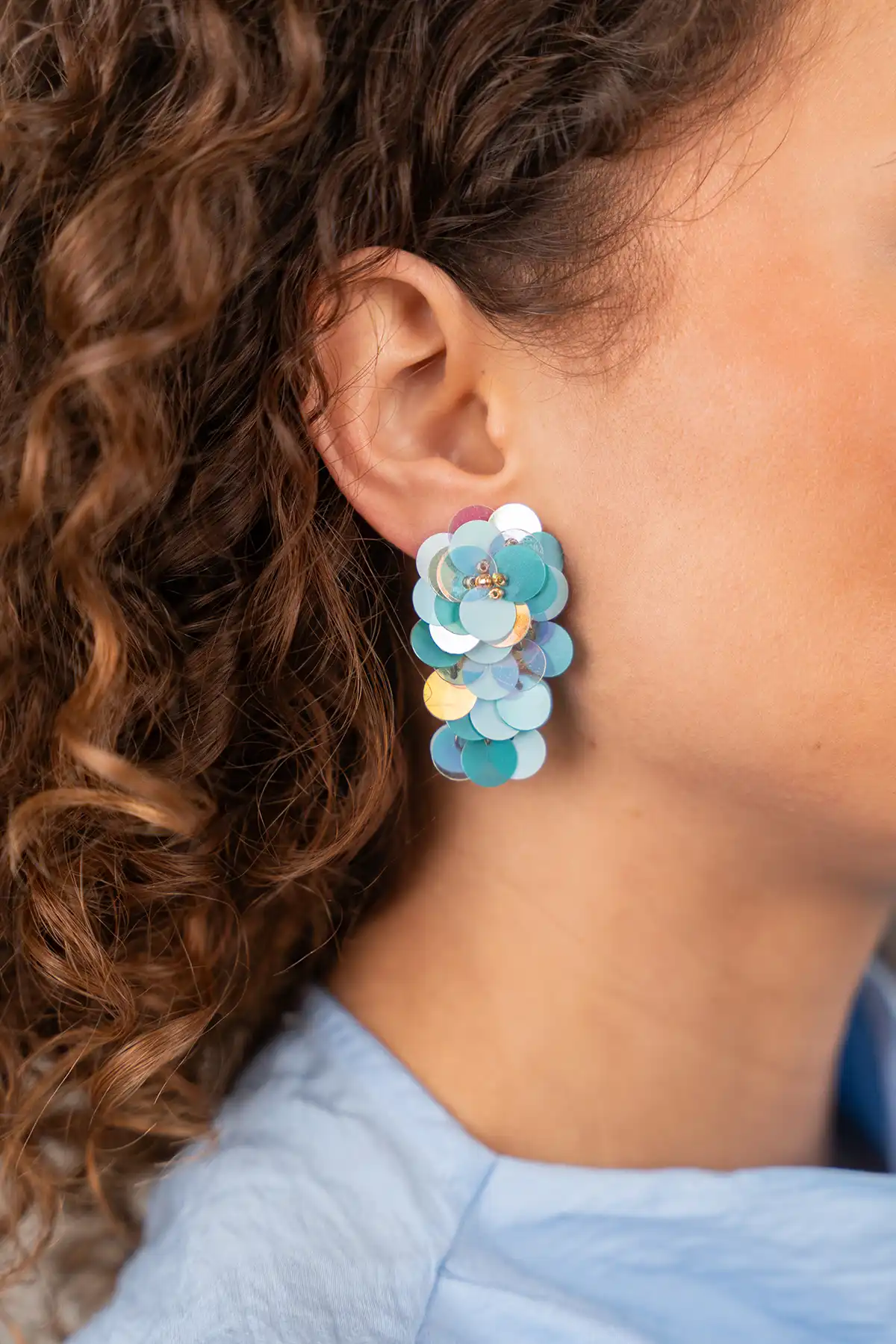 Blauwe Oorbellen Linde Sequin Flower Waterfall Mlott-theme.productDescriptionPage.SEO.byTheBrand