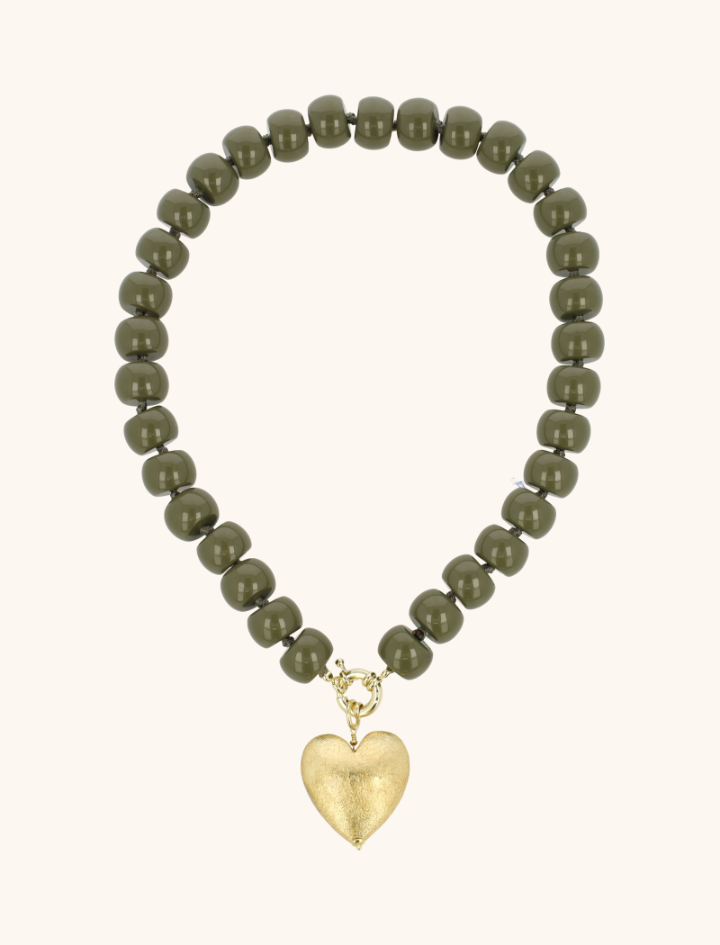Green Necklace With Roundel Stones And Heart
