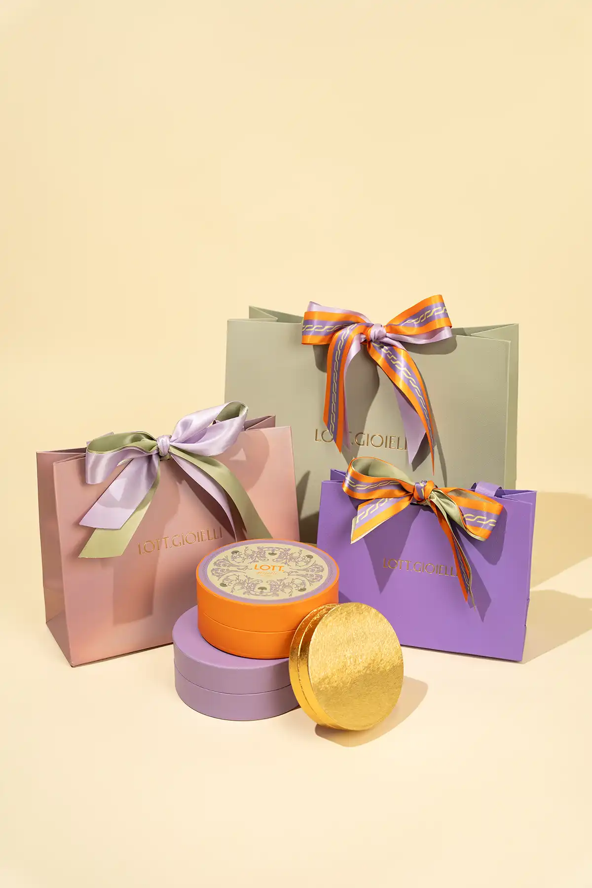 Premium gift wrappinglott-theme.productDescriptionPage.SEO.byTheBrand