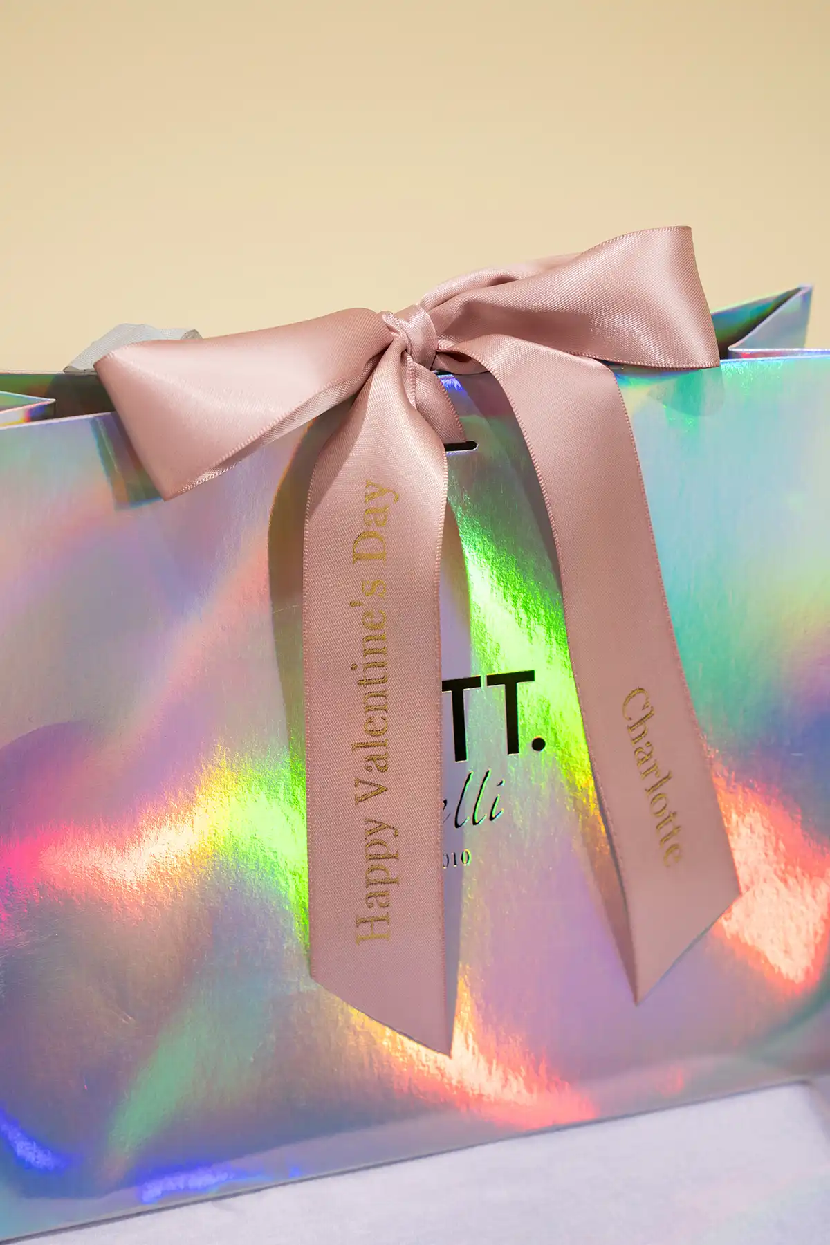 Personalisierte Geschenkverpackunglott-theme.productDescriptionPage.SEO.byTheBrand