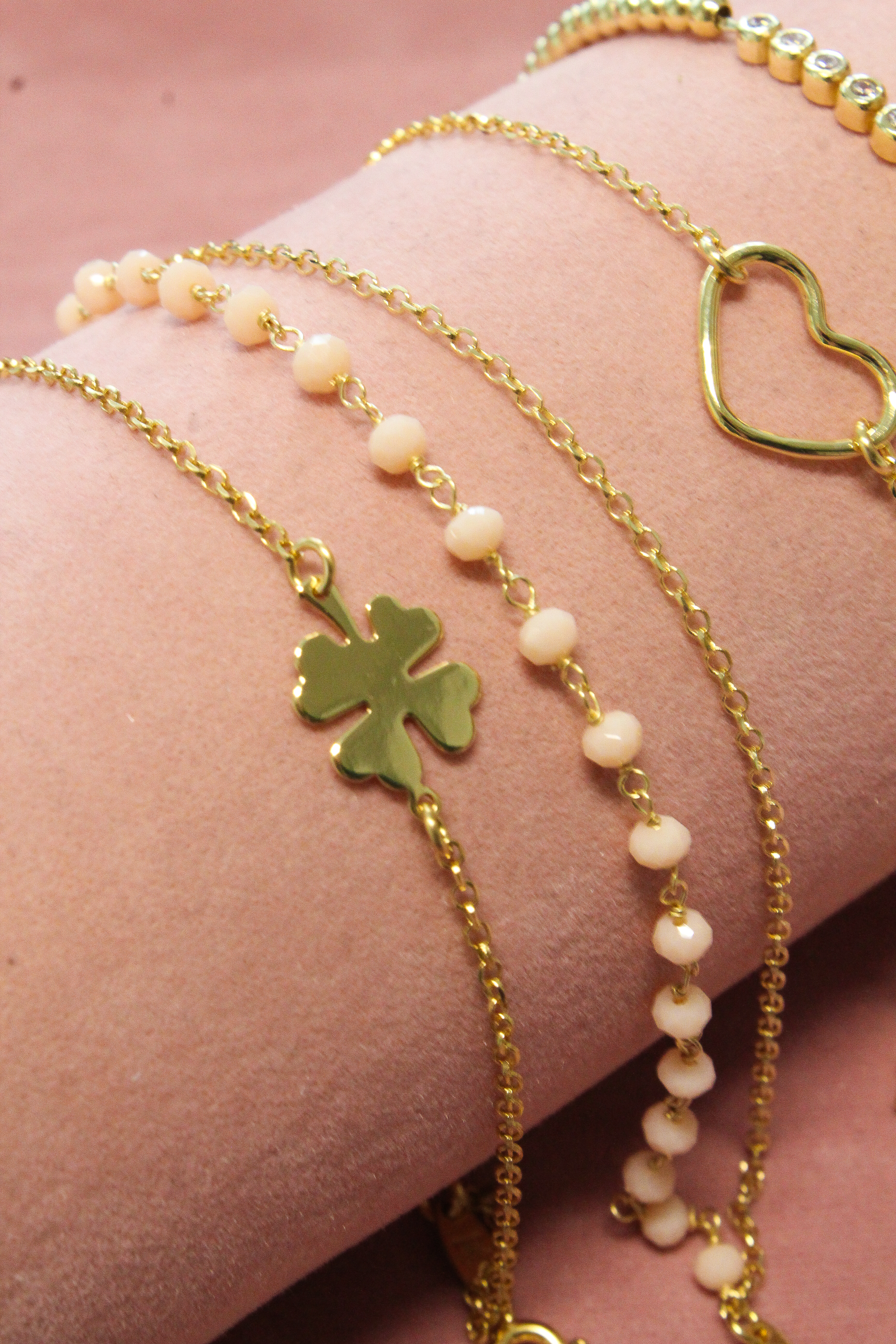 Symbol gesloten clover armband