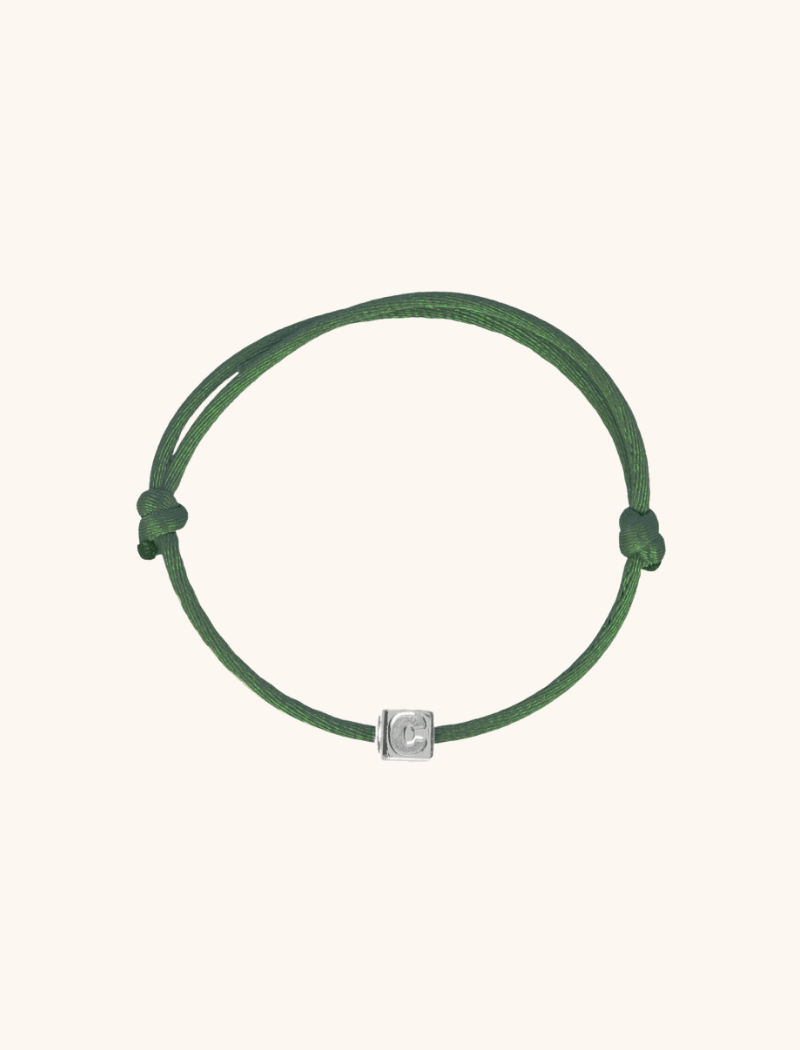 Zilveren initial cube armbandlott-theme.productDescriptionPage.SEO.byTheBrand Zilveren initial cube armbandlott-theme.productDescriptionPage.SEO.byTheBrand