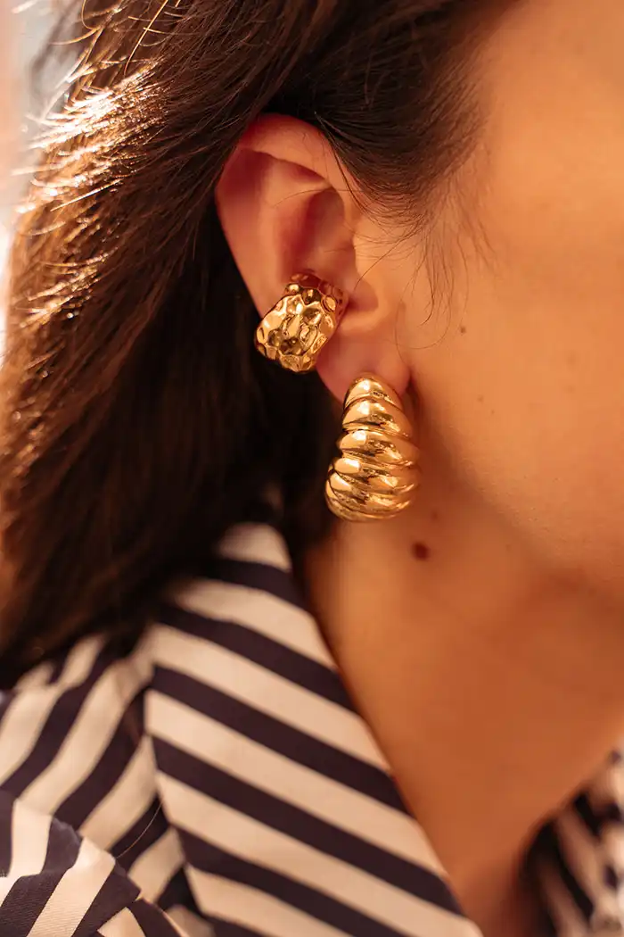 Gold colored Earrings Croissant