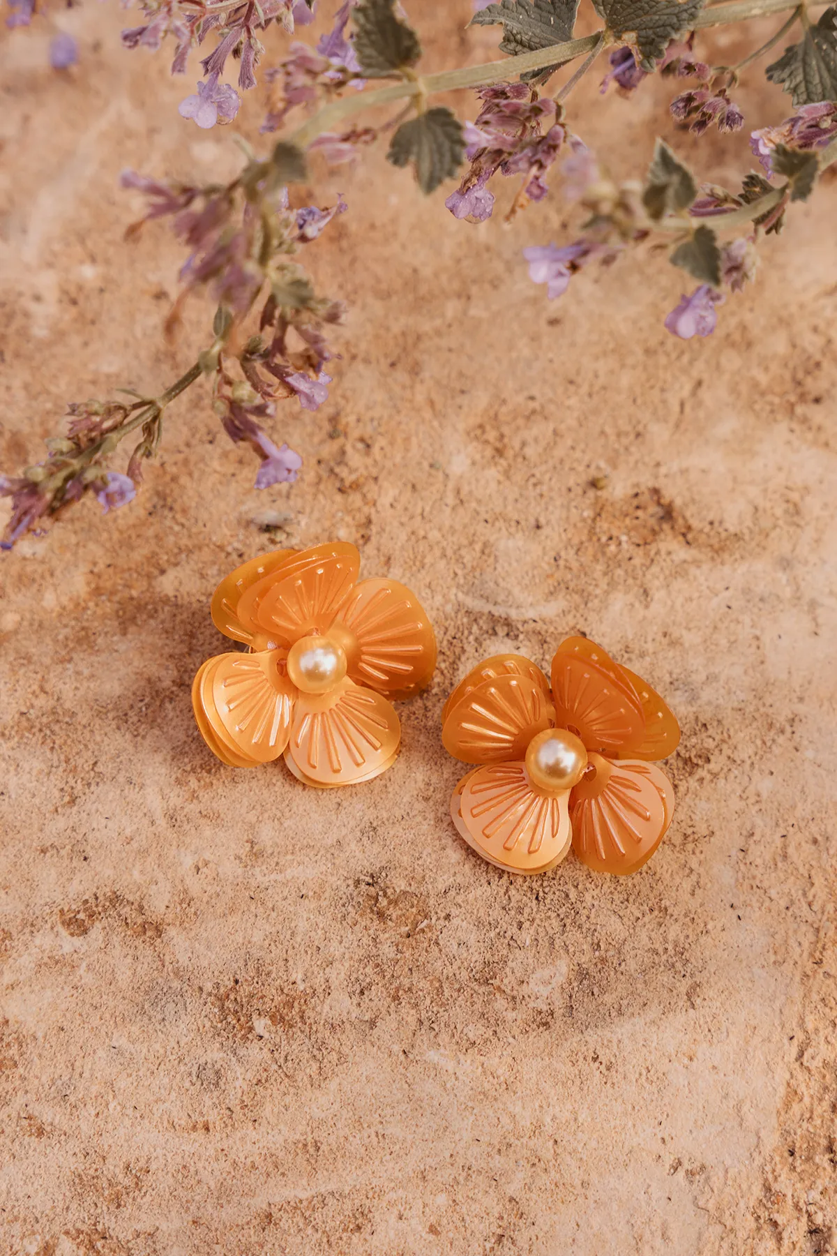 Orange Earrings Dianthe Flower Bomblott-theme.productDescriptionPage.SEO.byTheBrand