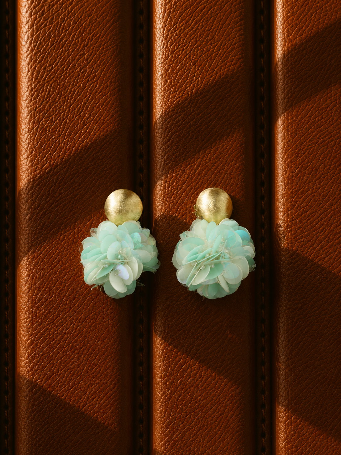 Sequin oorbellen Holo mint Laure Globe L