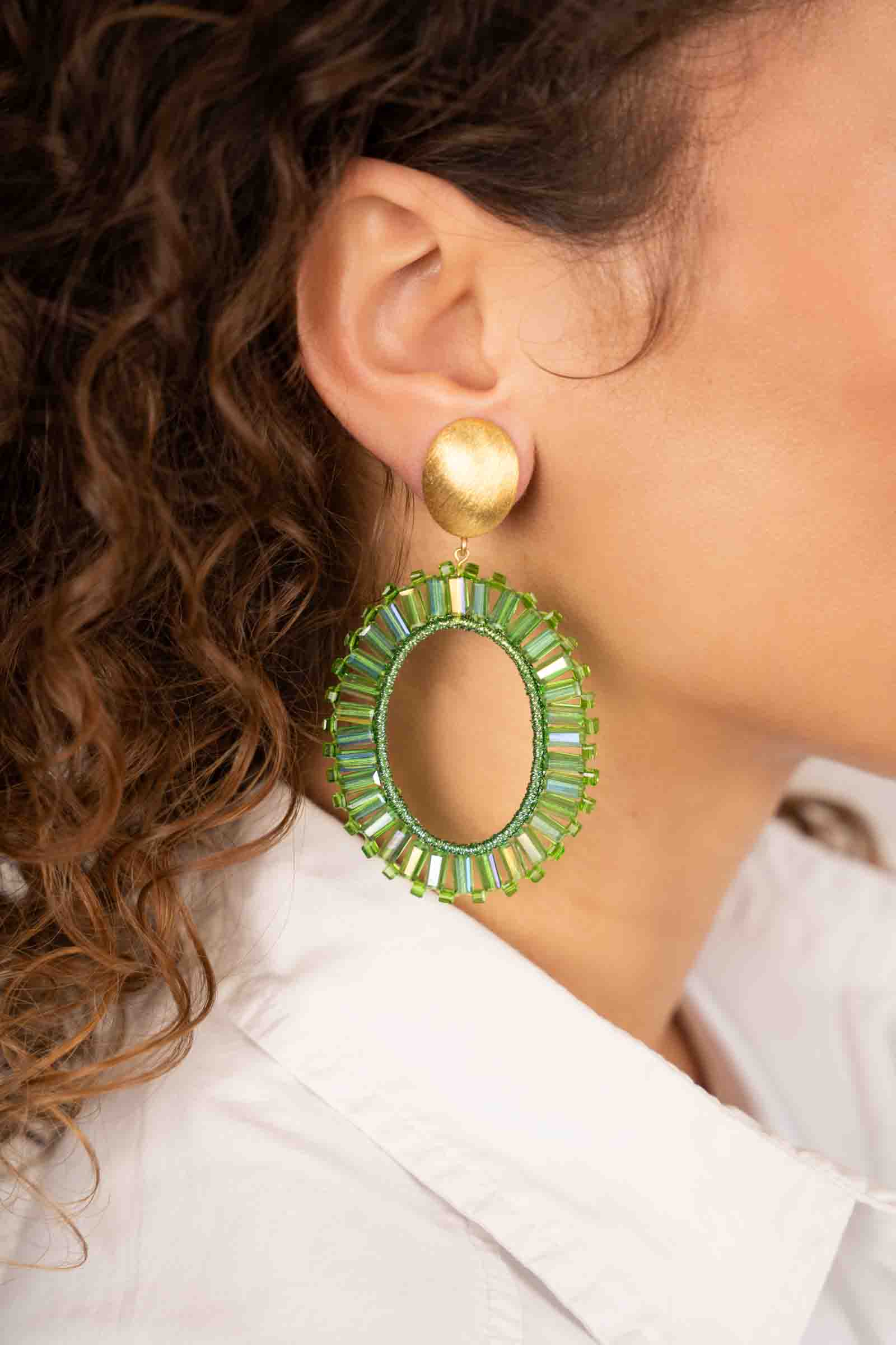 Groene Oorbellen Tonal Naomi Ovaal L Cliplott-theme.productDescriptionPage.SEO.byTheBrand