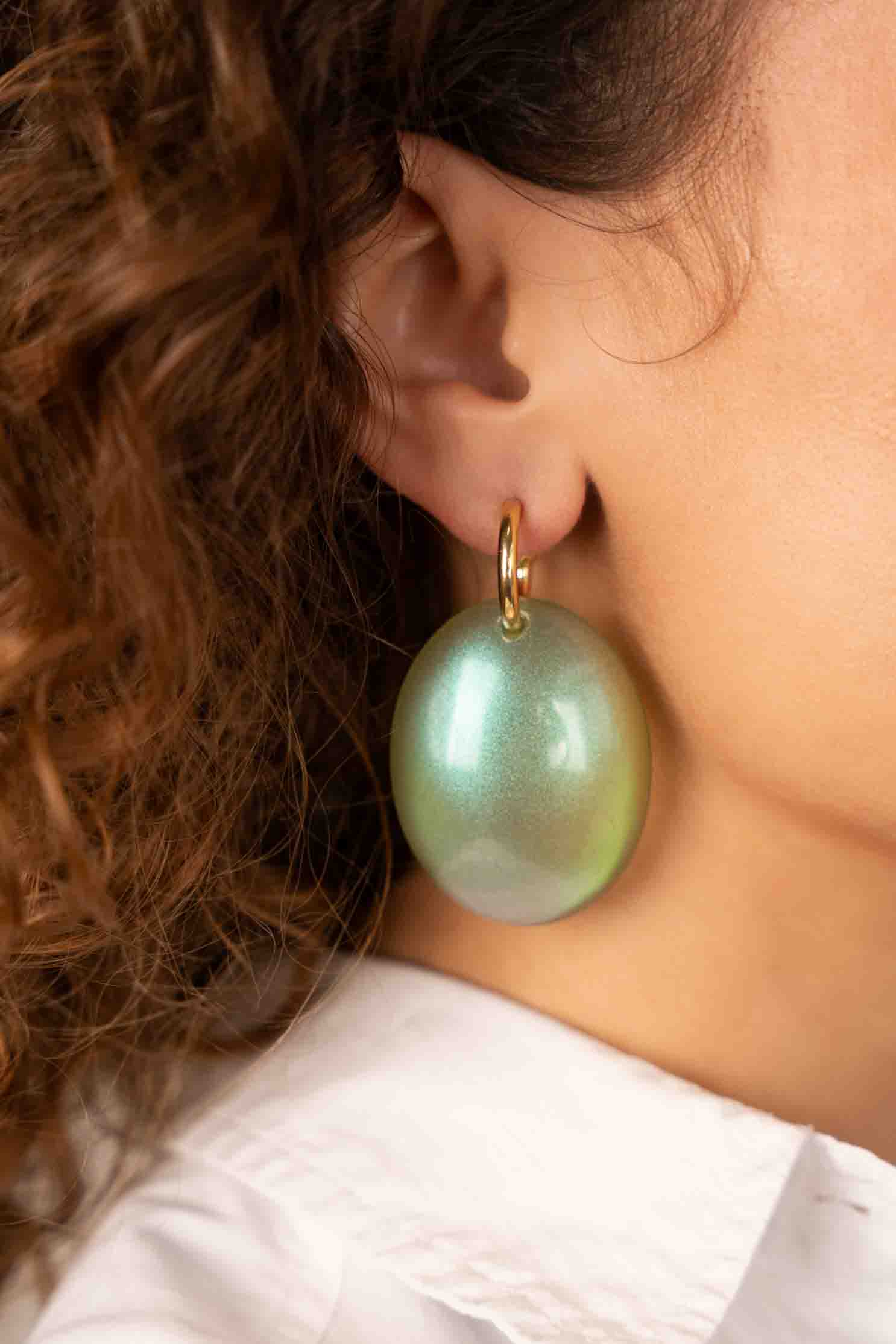 Mint Holo Earrings Closed Bugle Oval L 