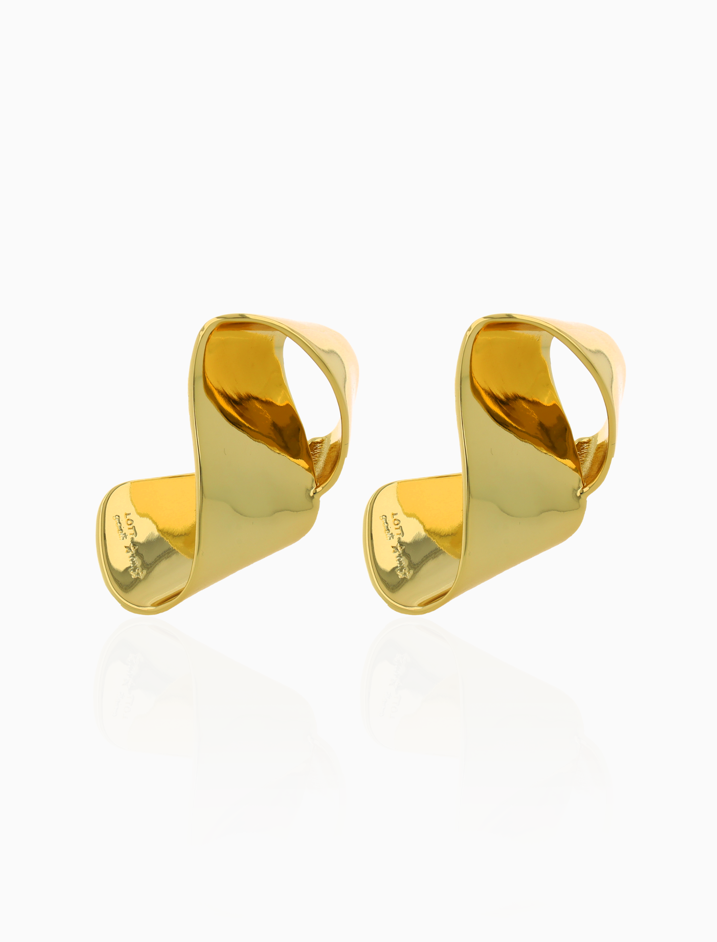 Classic Earrings Kyra Wave L